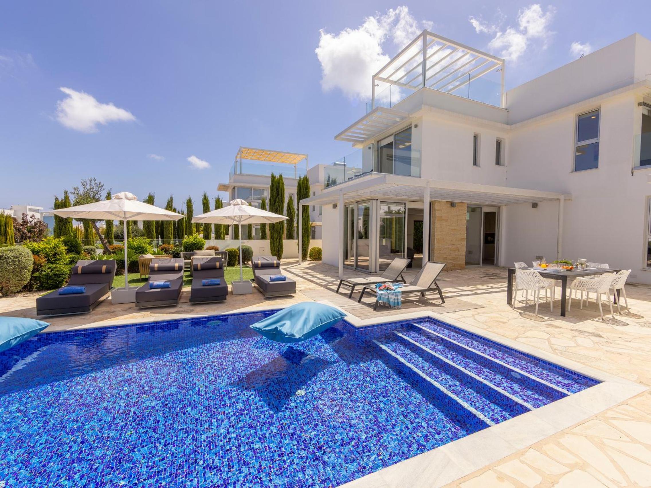 Villa Natalie-Mylos H24