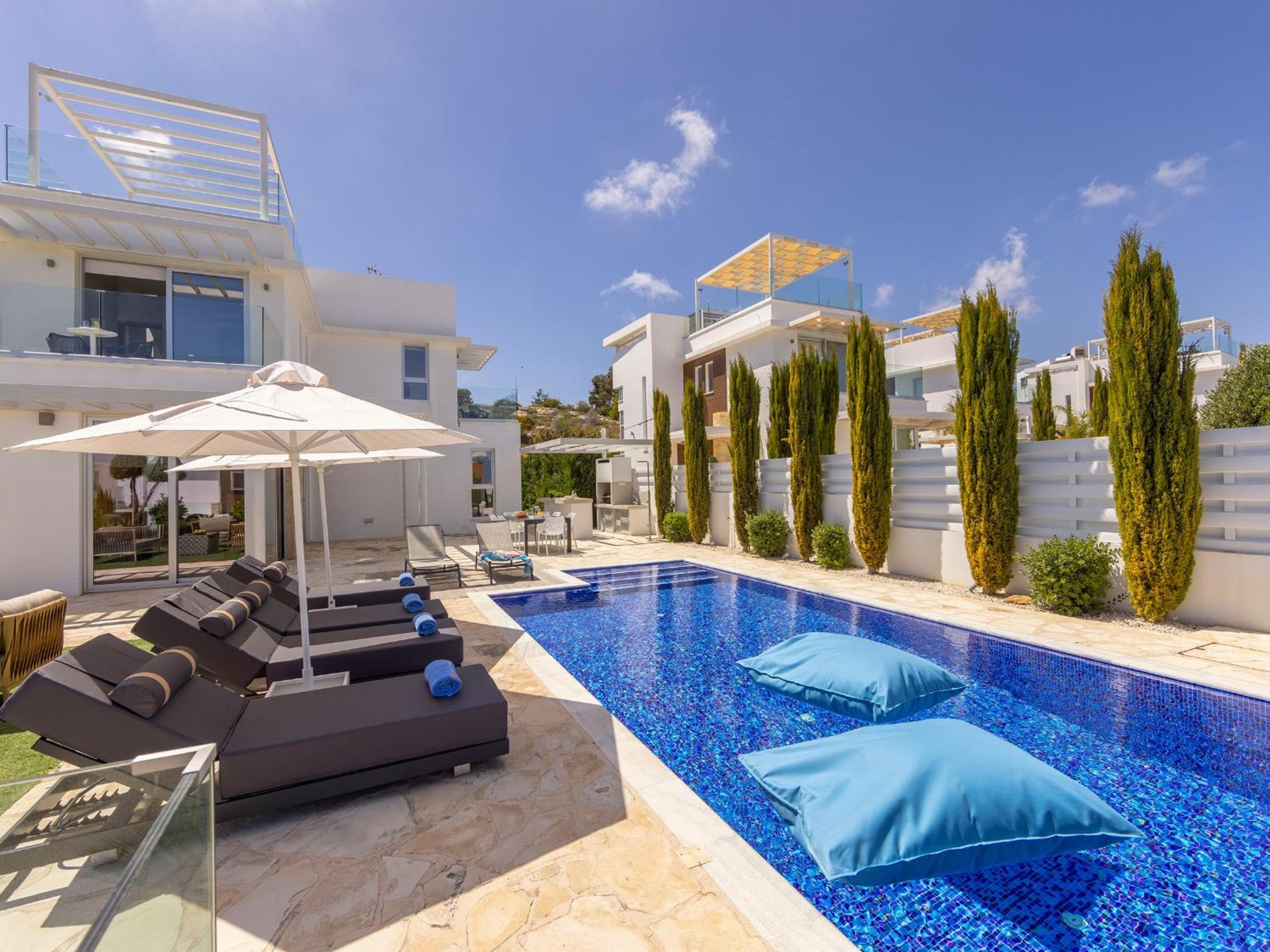 Villa Natalie-Mylos H24