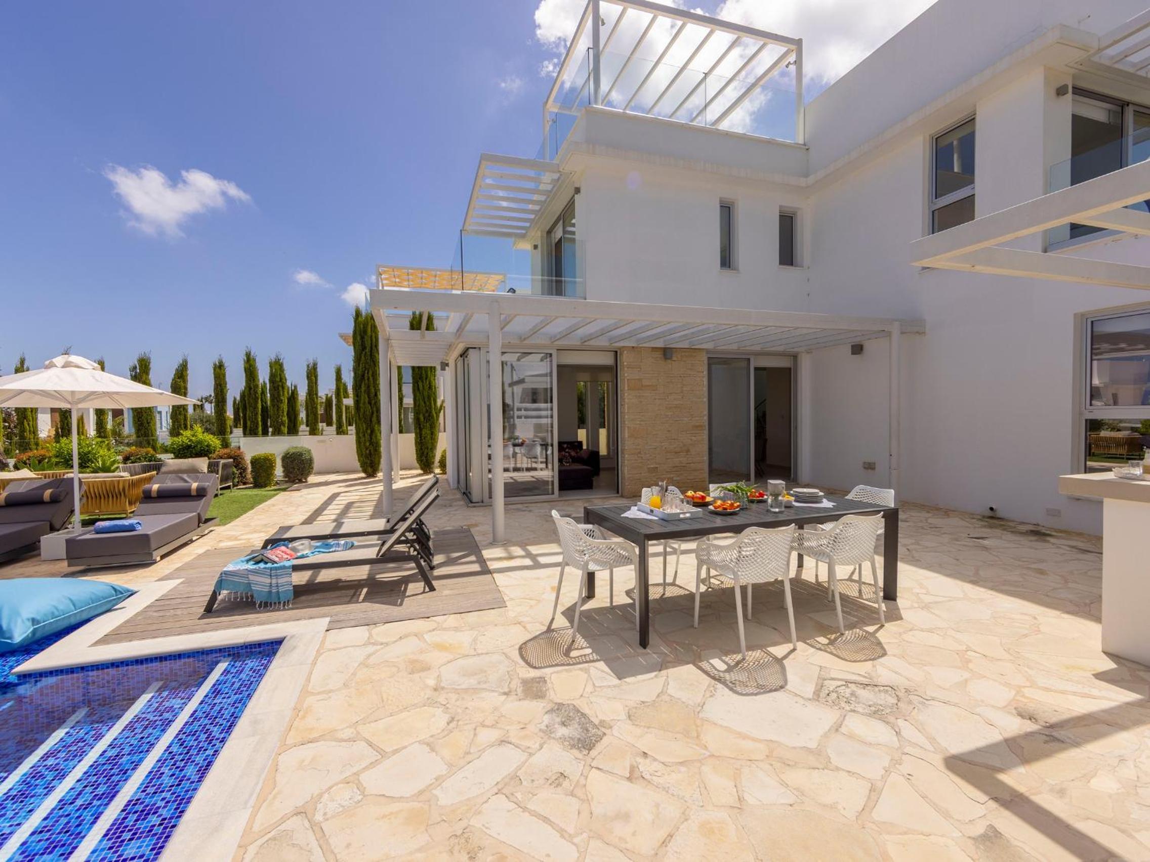 Villa Natalie-Mylos H24