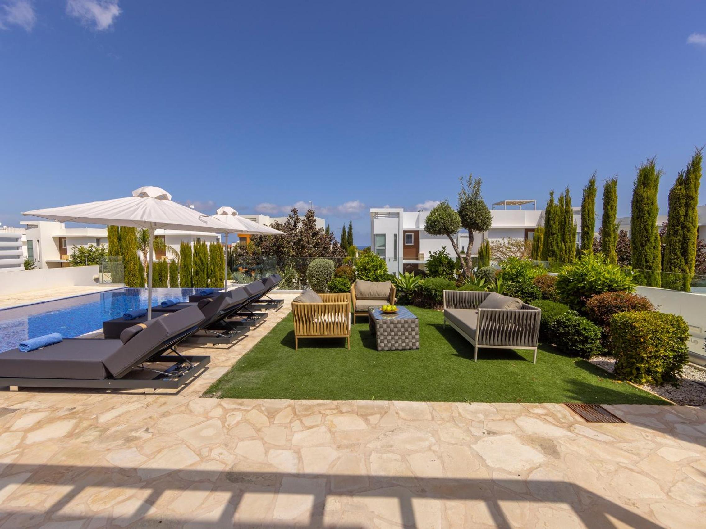 Villa Natalie-Mylos H24