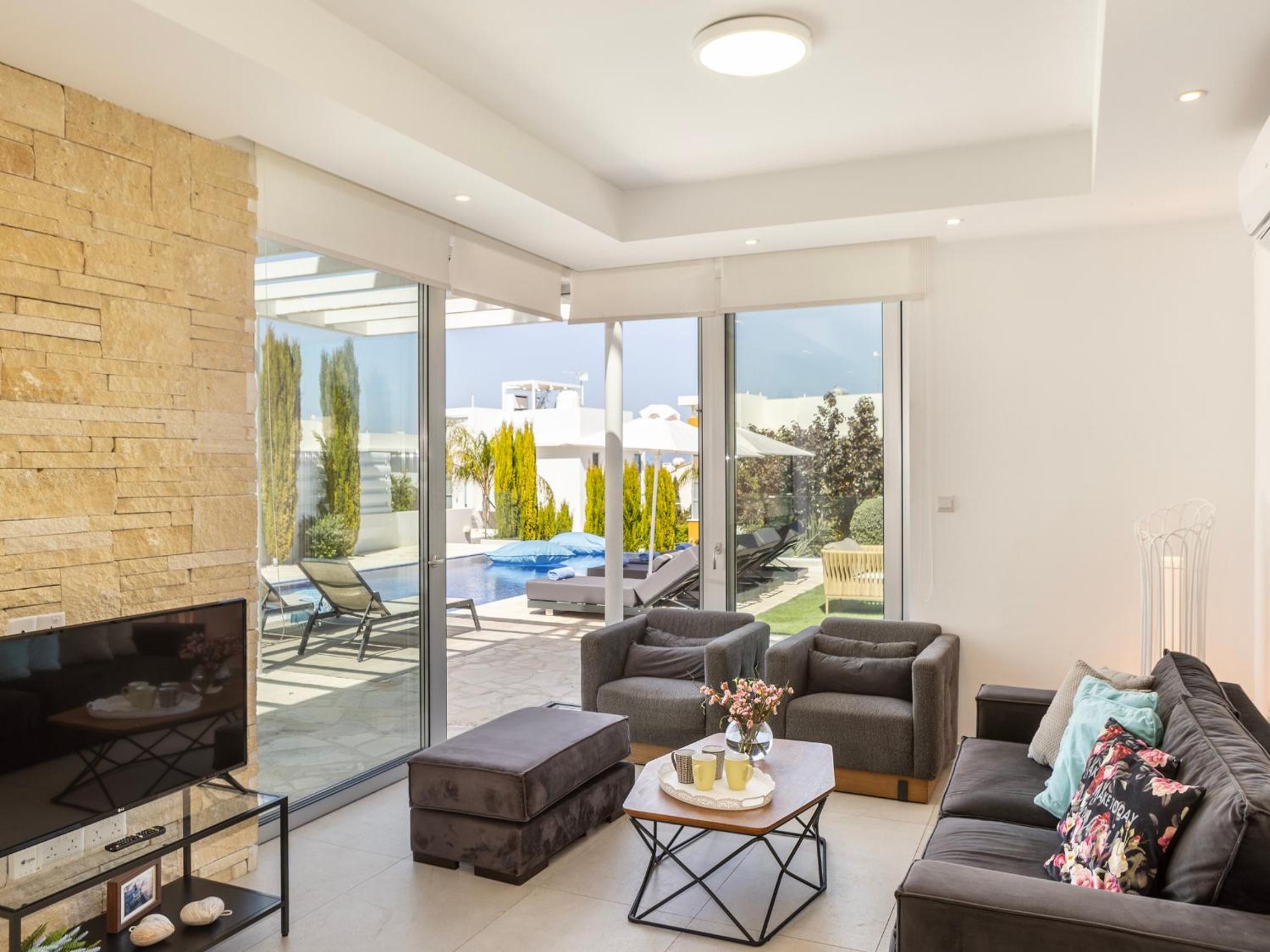 Villa Natalie-Mylos H24