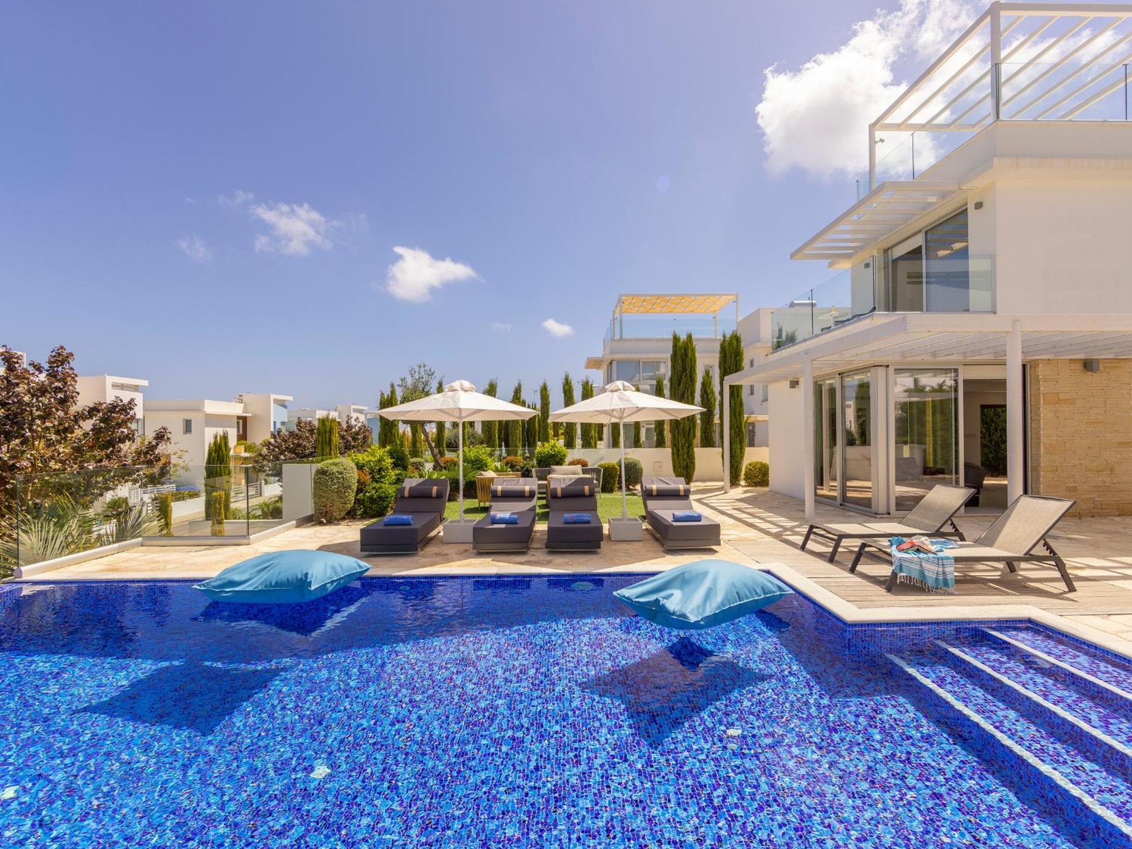 Villa Natalie-Mylos H24