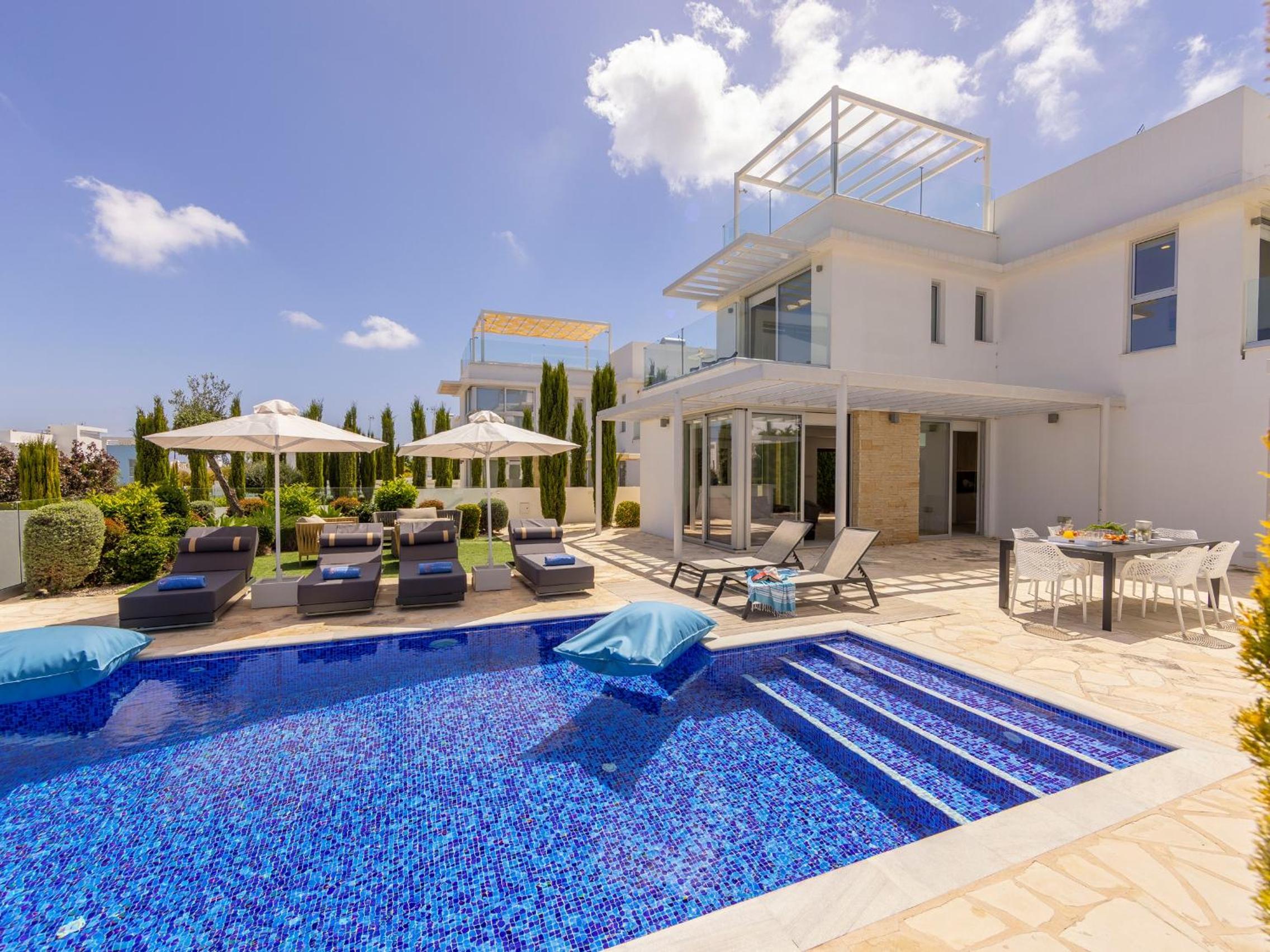 Villa Natalie-Mylos H24