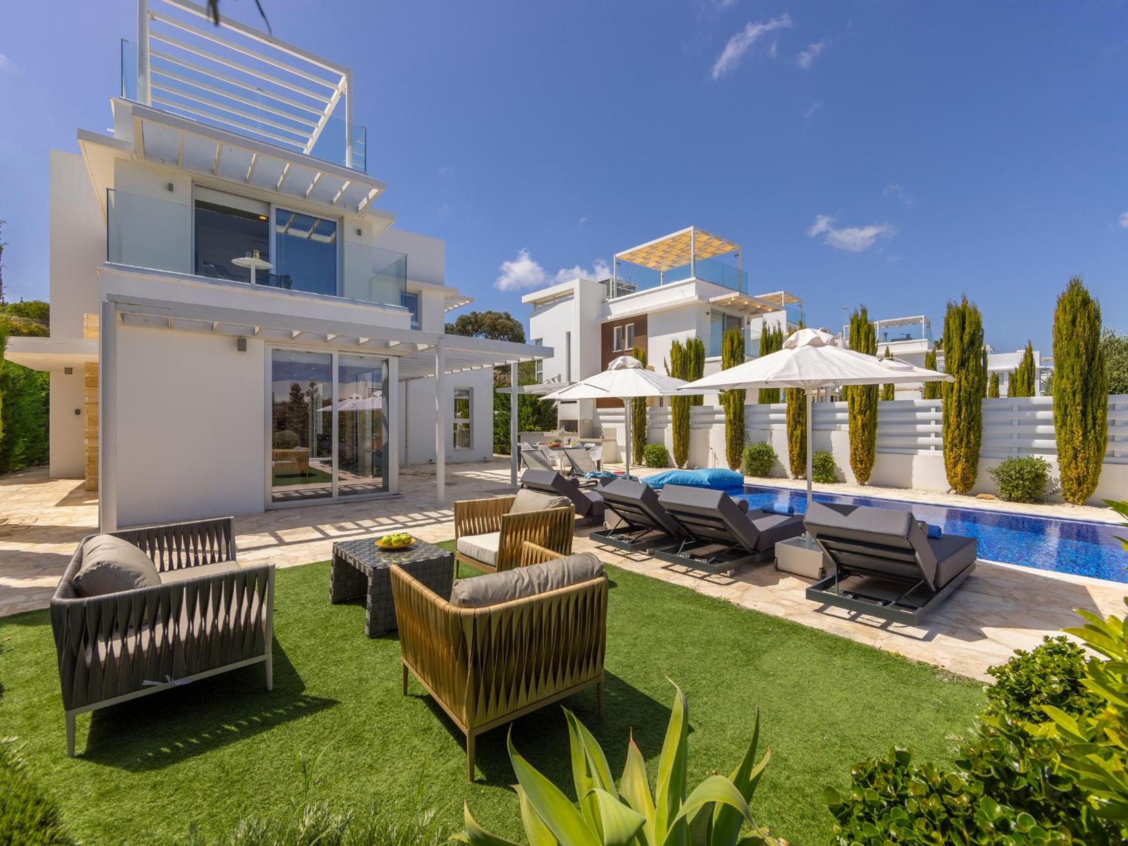 Villa Natalie-Mylos H24