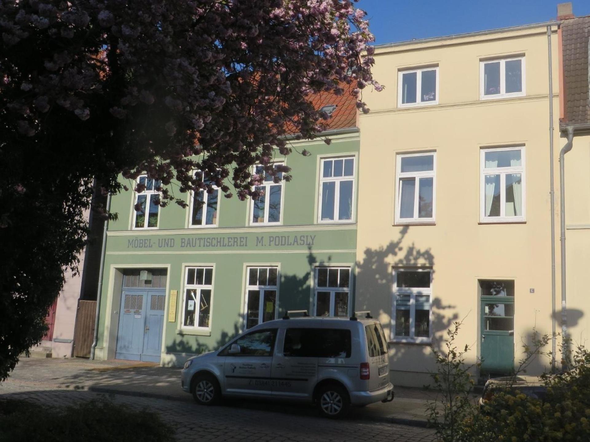 Appartement In Wismar Mit Terrasse Und Garten view 4