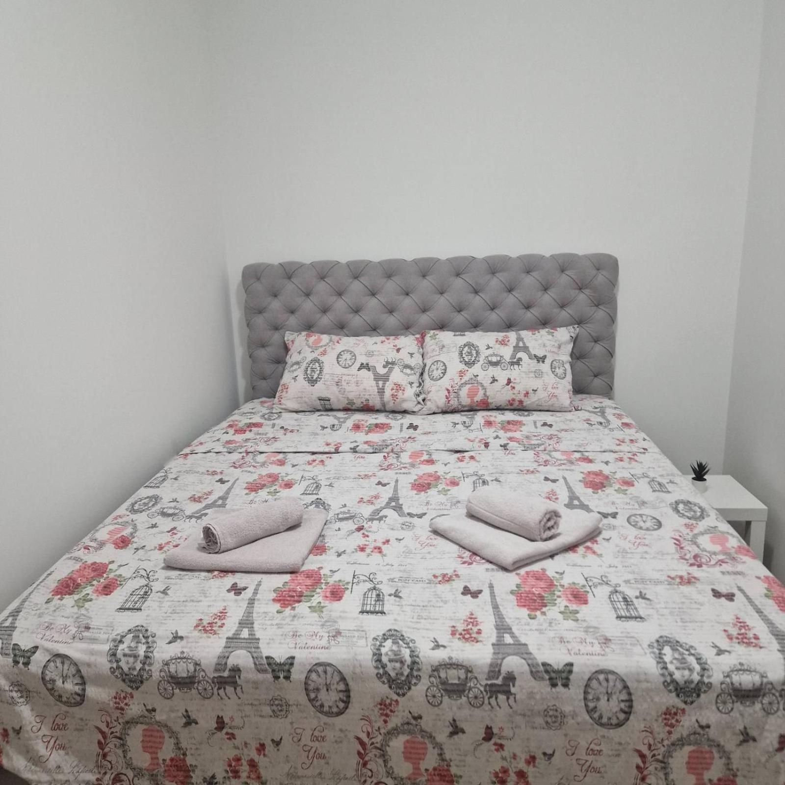 Emili lux view 3