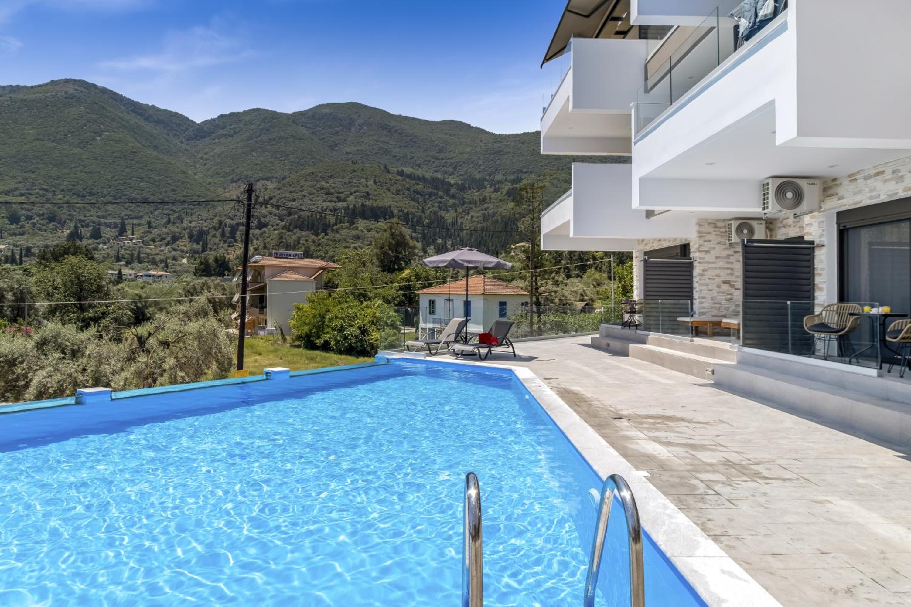 Oceanida Sofia Luxury Suite view 5