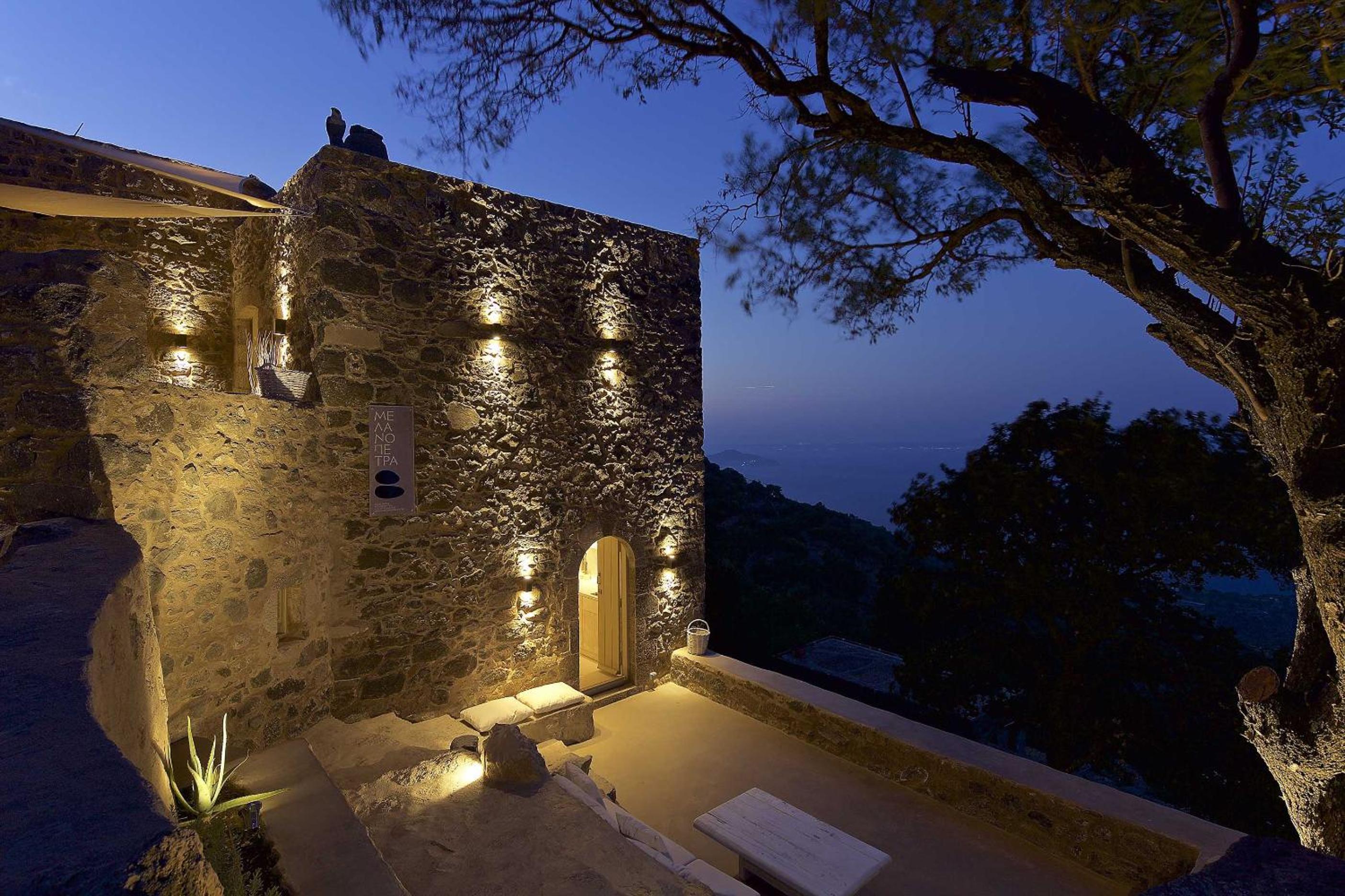 MELANOPETRA boutique apartments