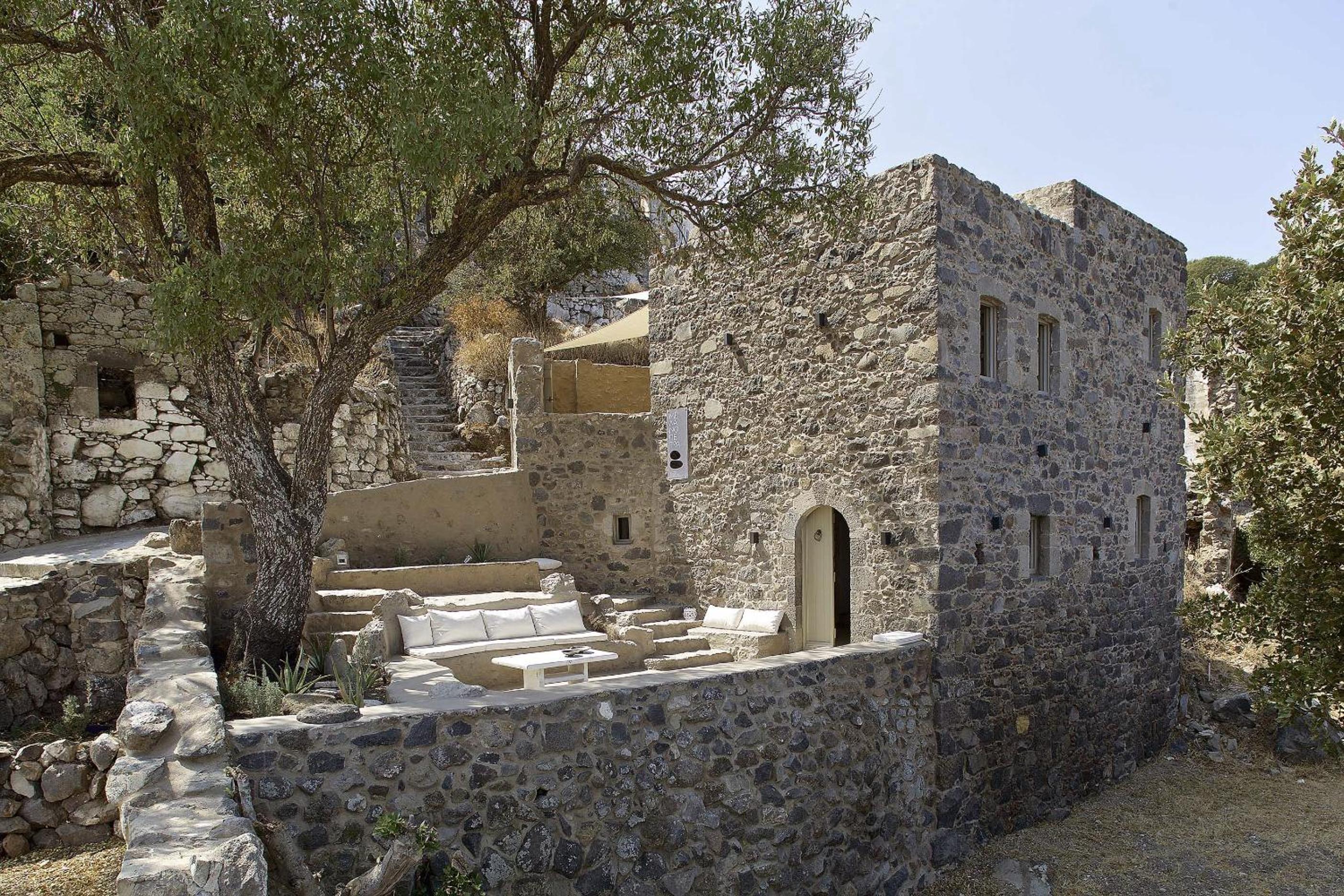 MELANOPETRA boutique apartments