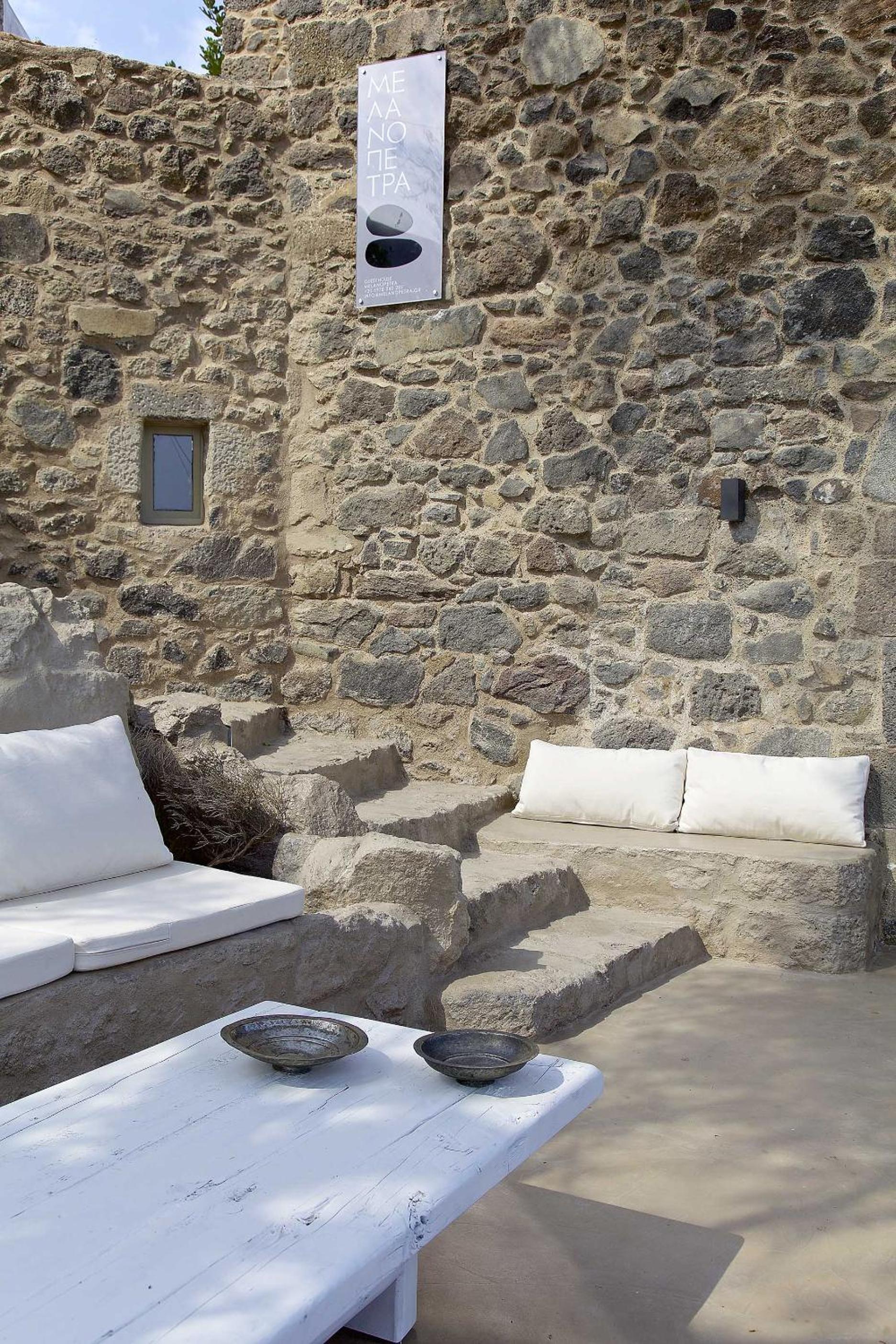 MELANOPETRA boutique apartments
