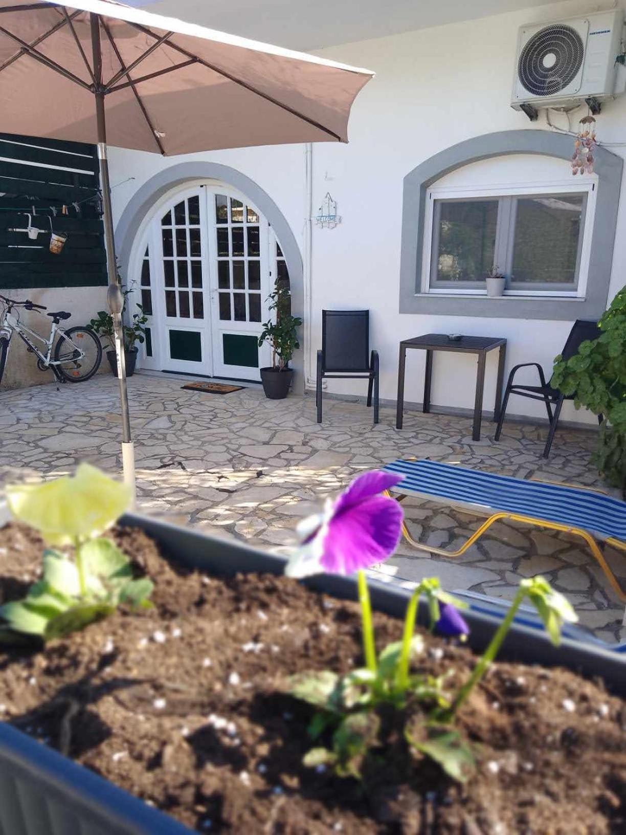Arilas Cottage