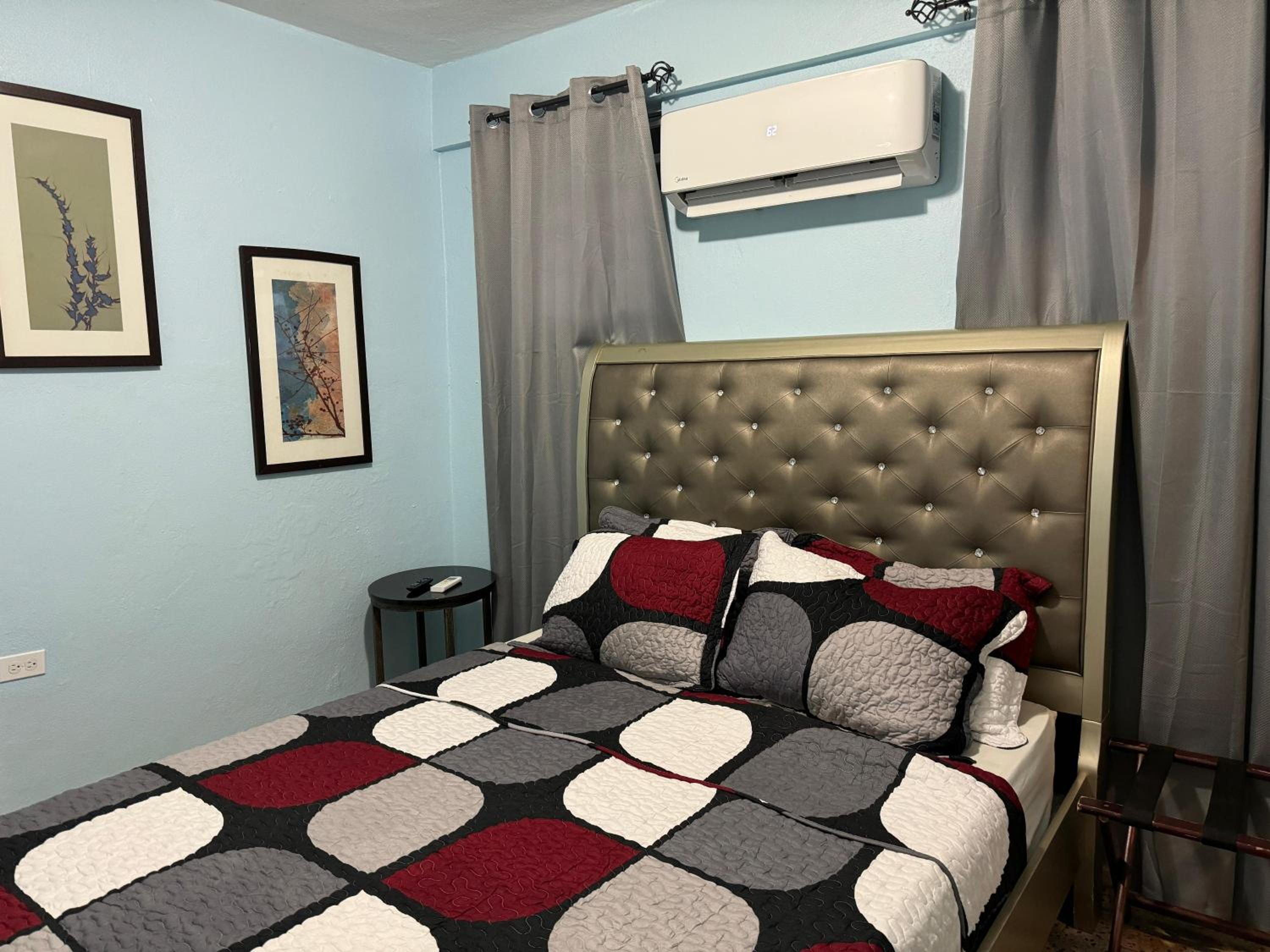 Laguna Spacious Private Studio near Beach and famous Restaurants, Unit 2 - Property Image 6