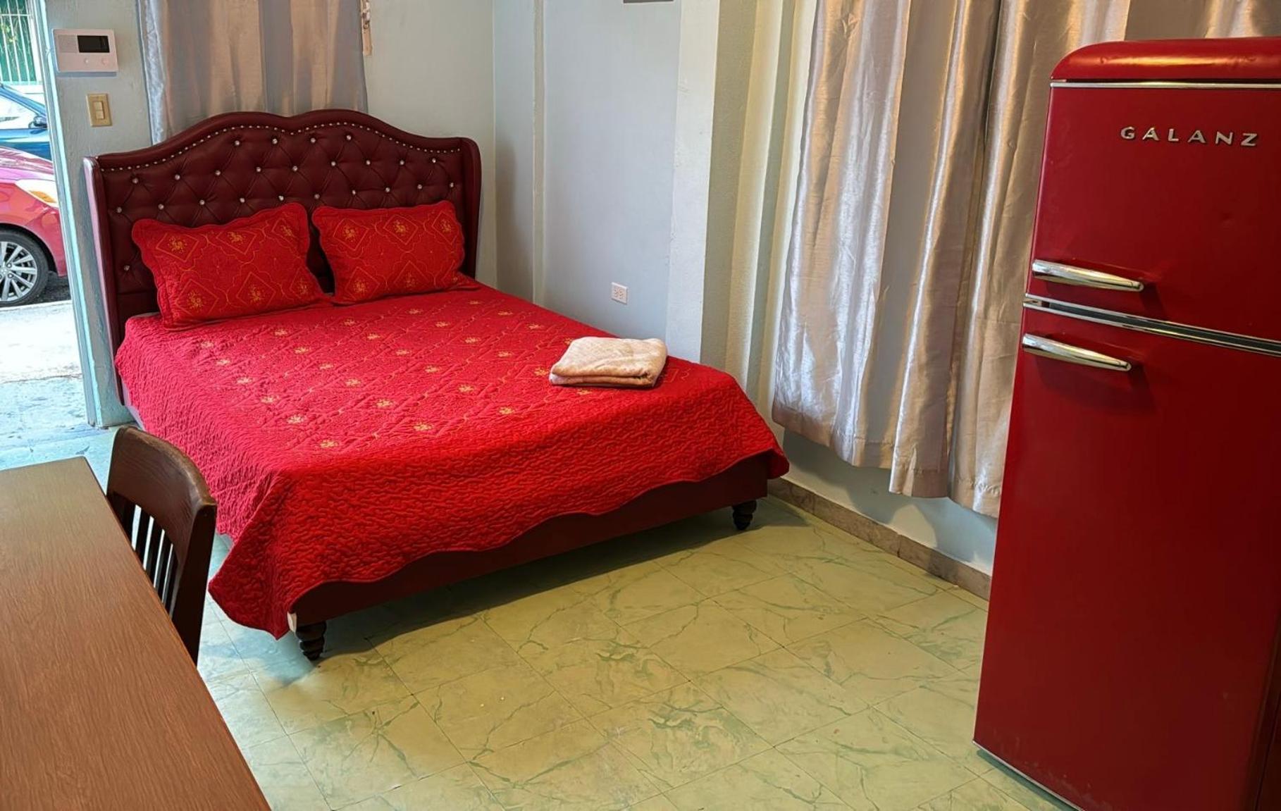 Private Studio near Beach and Restaurants with AC, Unit 3 view 5