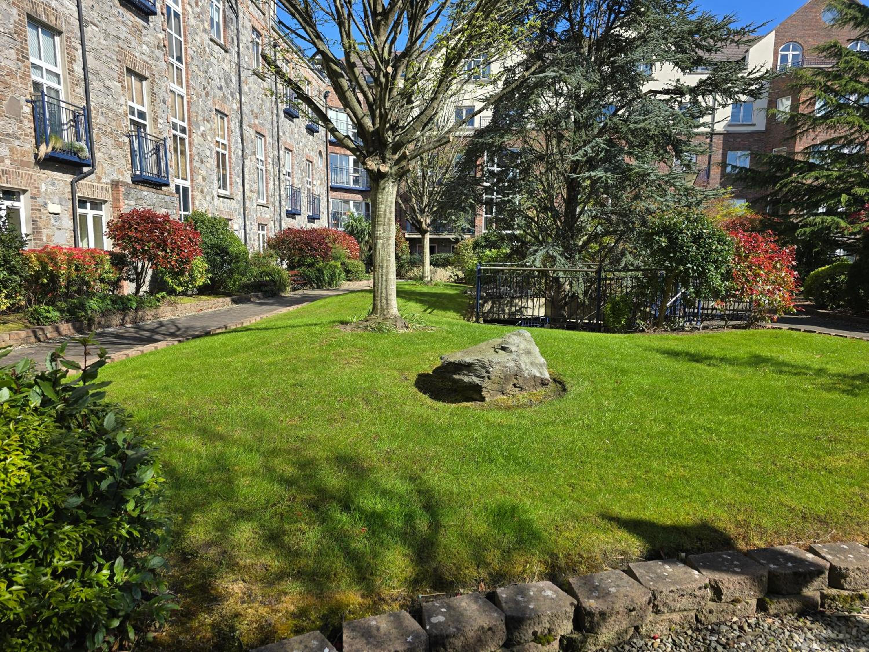 Gracian OMB Dublin Apartment