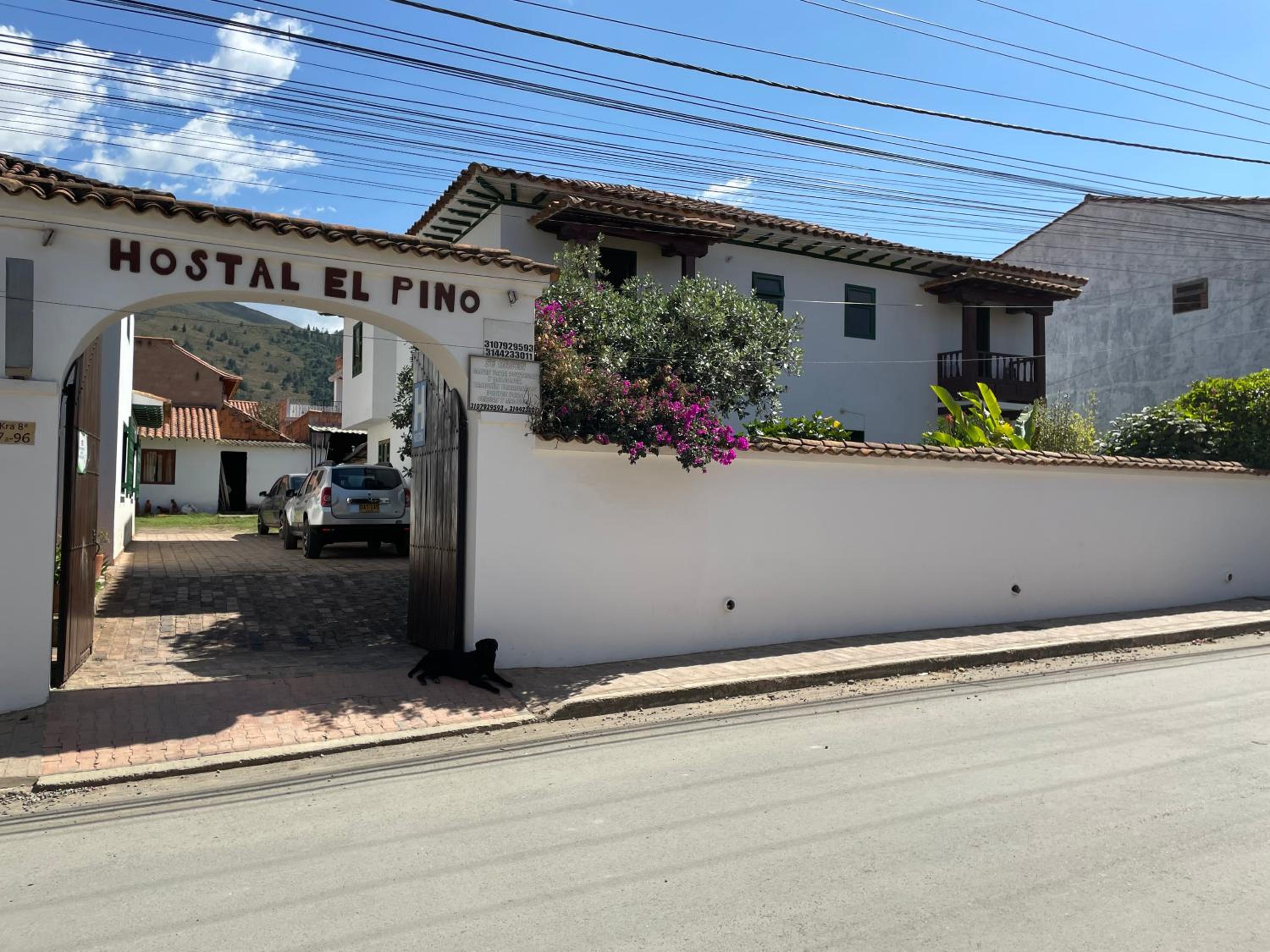 Hostal El Pino