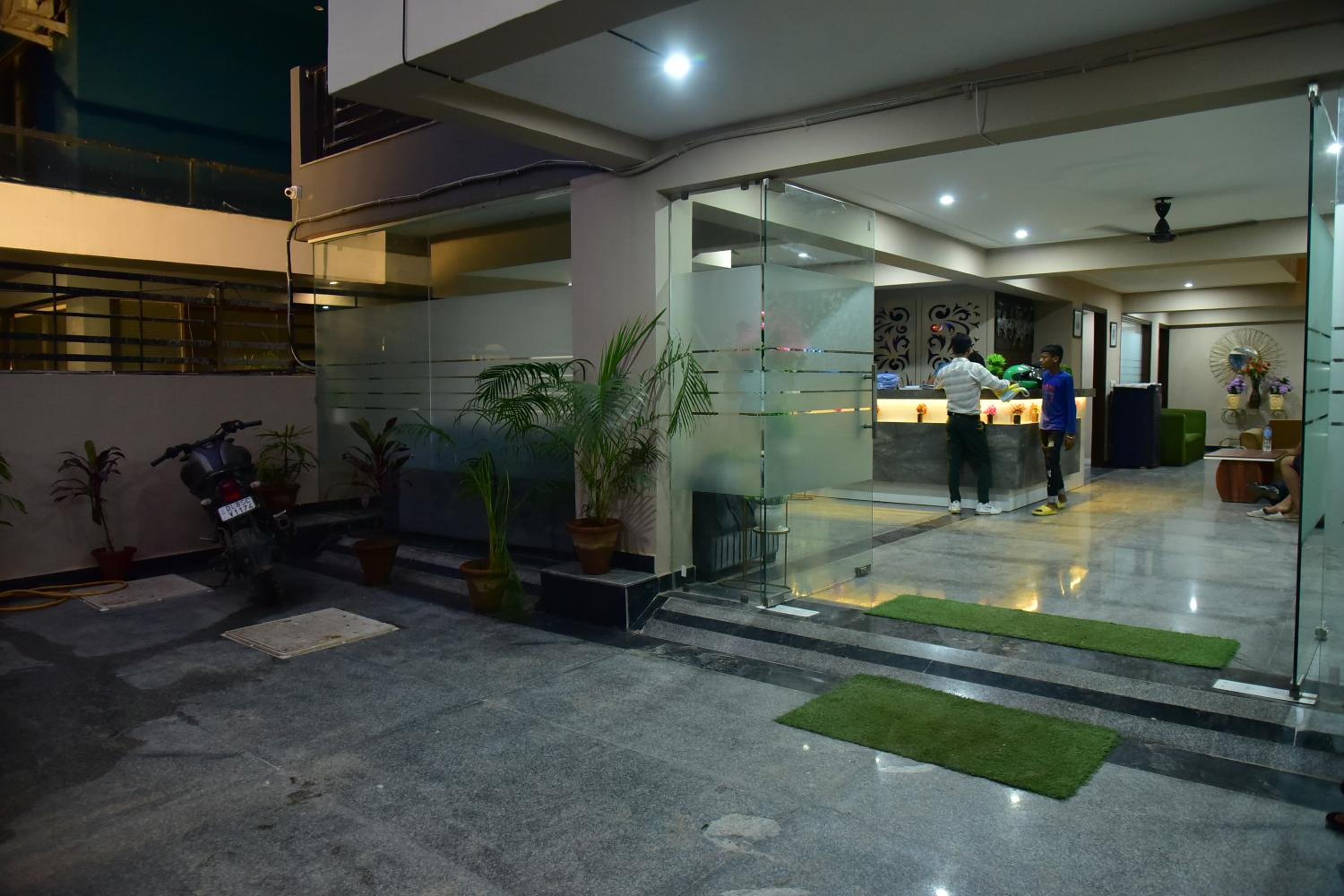 Hotel Wedlock Medanta