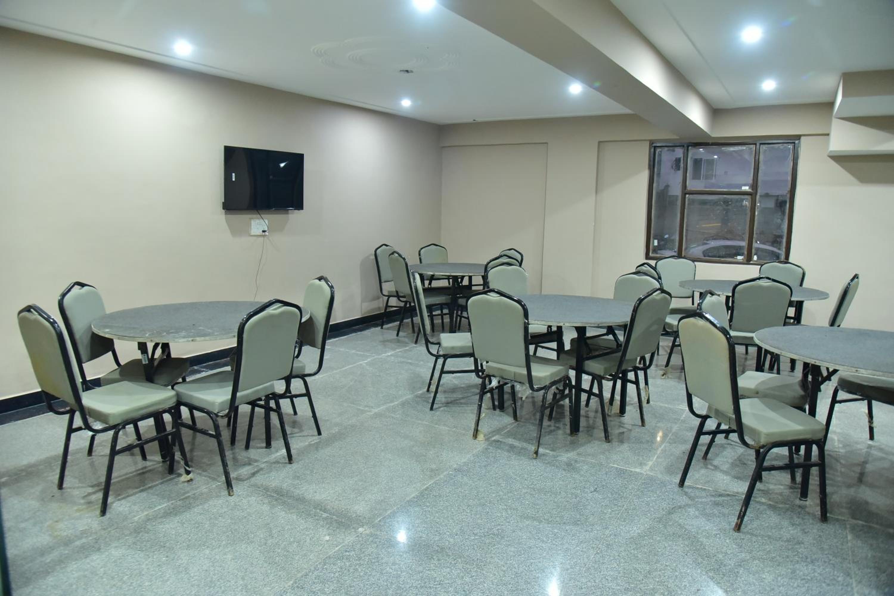 Hotel Wedlock Medanta