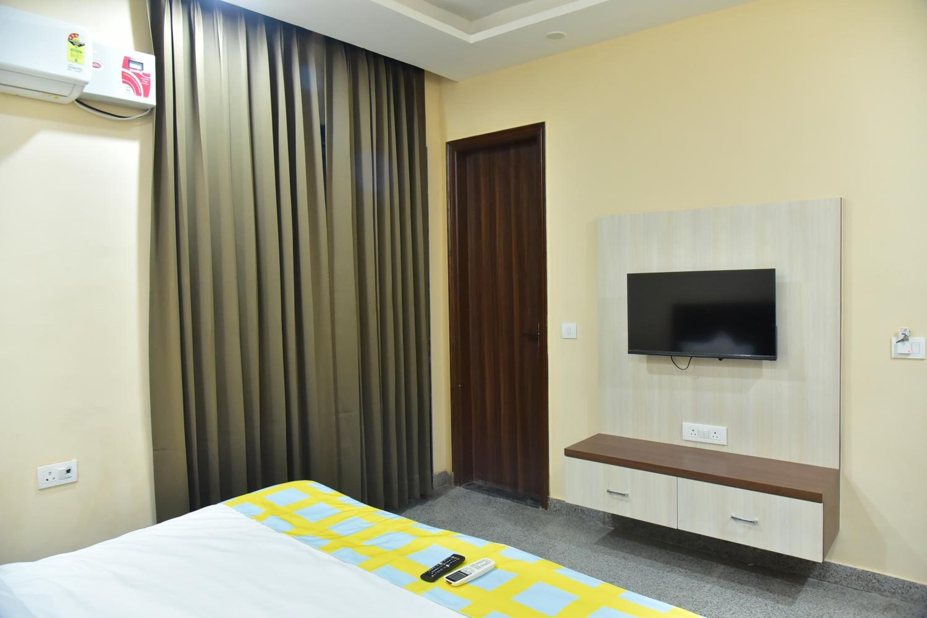 Hotel Wedlock Medanta