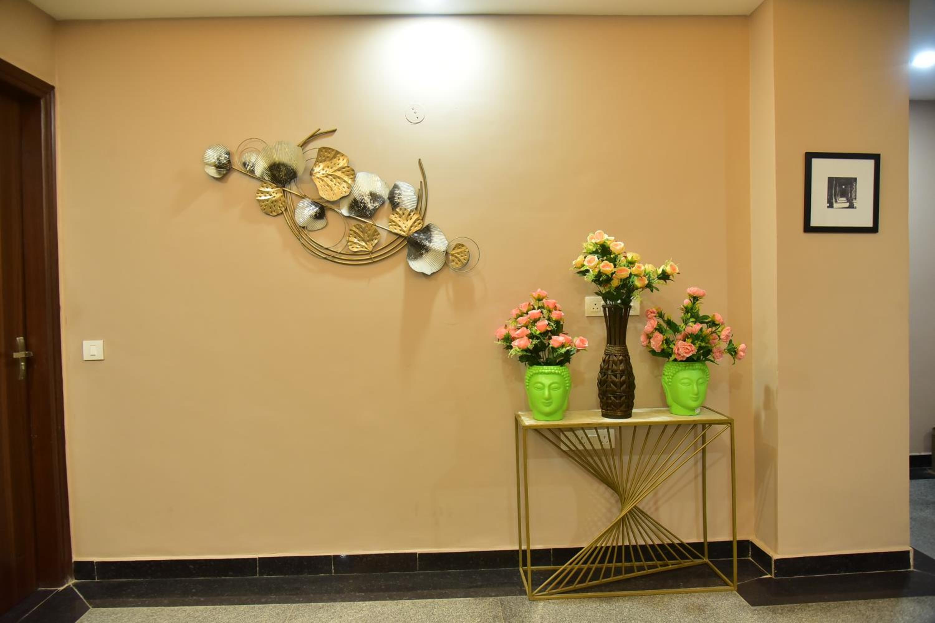 Hotel Wedlock Medanta