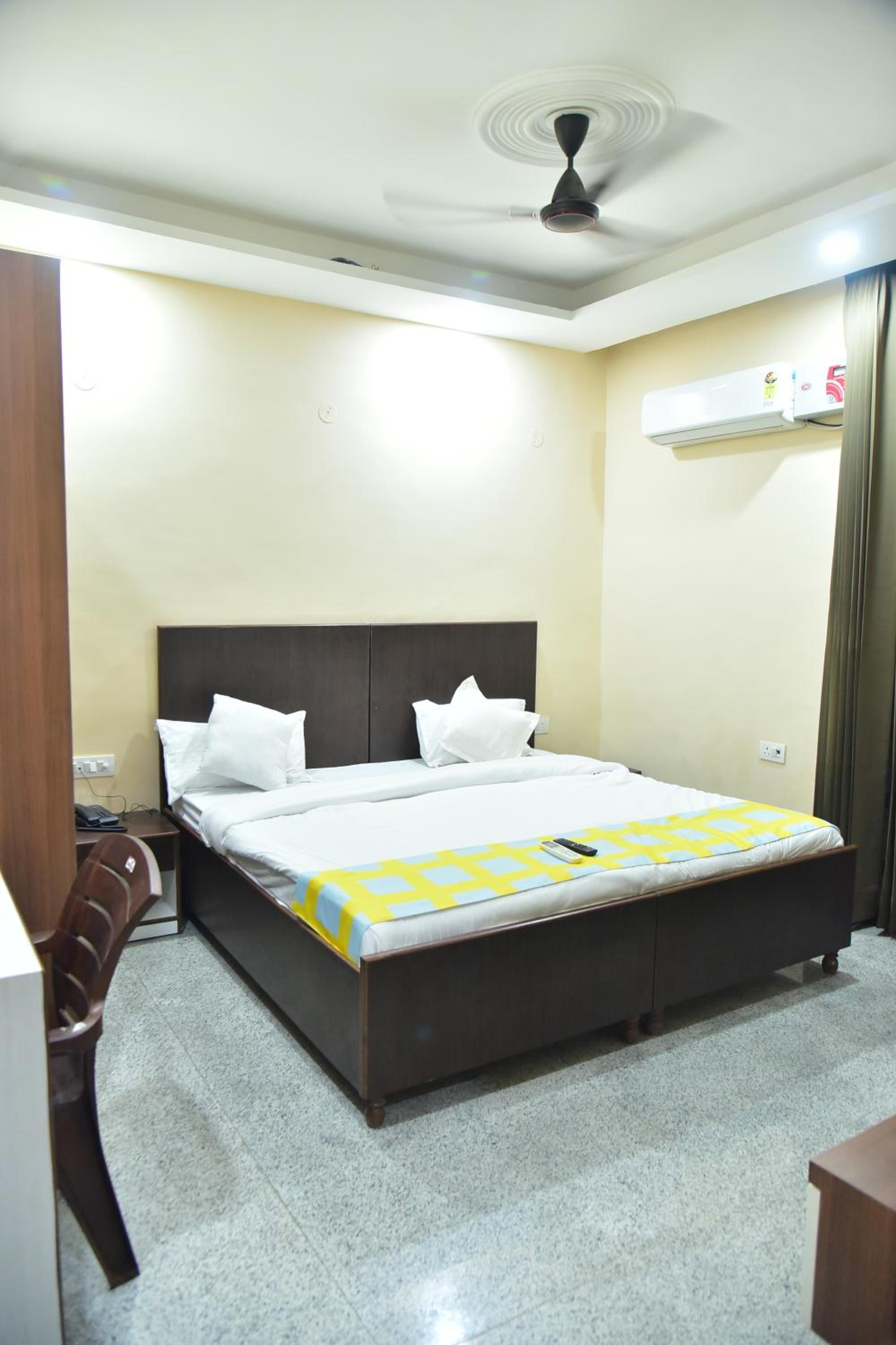 Hotel Wedlock Medanta