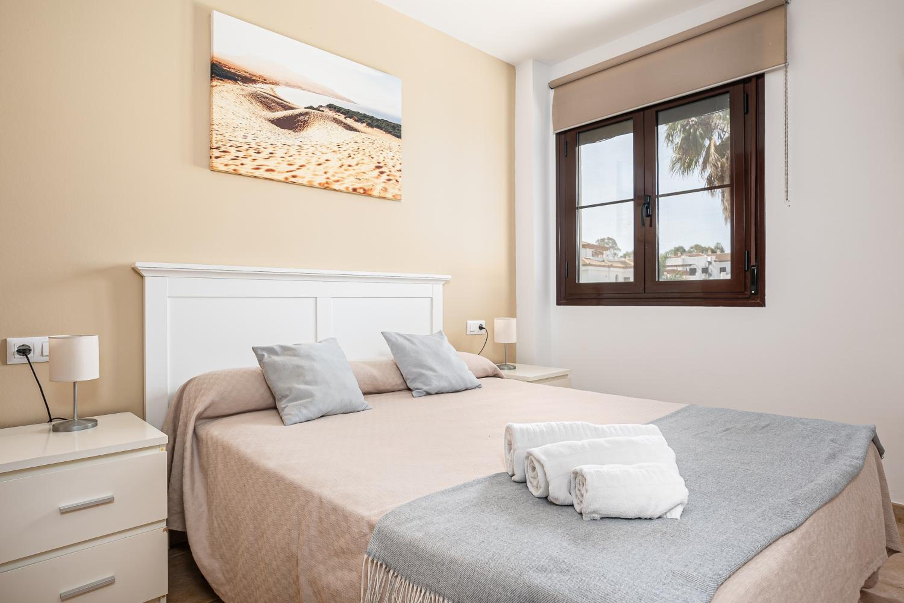 Apartamento familiar muy soleado cerca de la playa y parking incluido