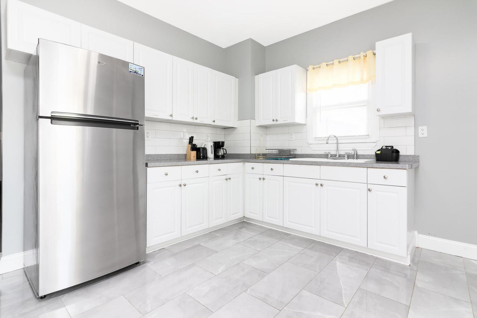3BR Gem Near Falls-Sleeps 6 Comfortably view 4