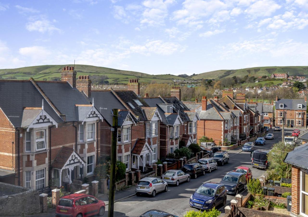2 Bed in Swanage oc-wy356 view 4