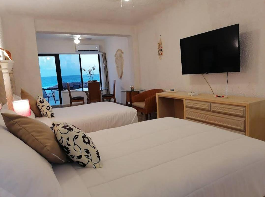Beachfront Studio With Ocean View