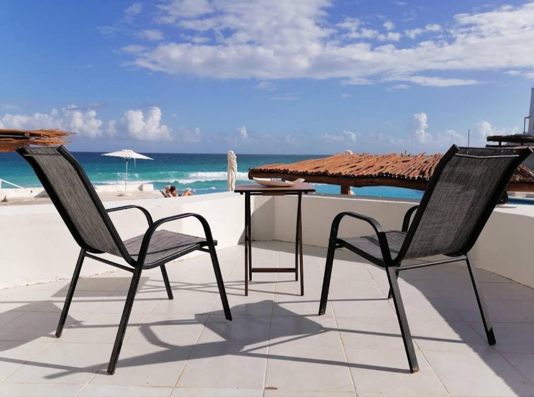 Beachfront Studio With Ocean View