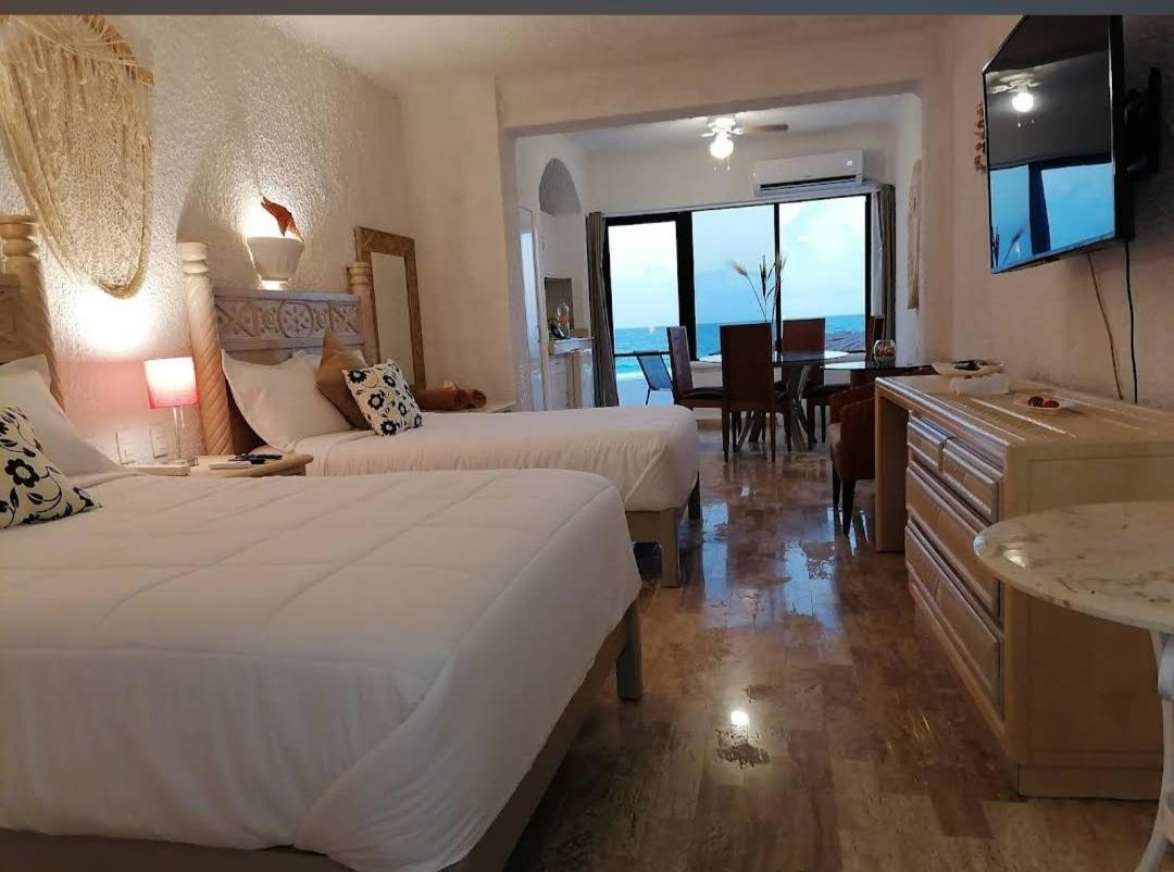 Beachfront Studio With Ocean View