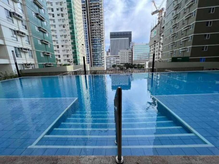 Chic IT Park Studio view 3