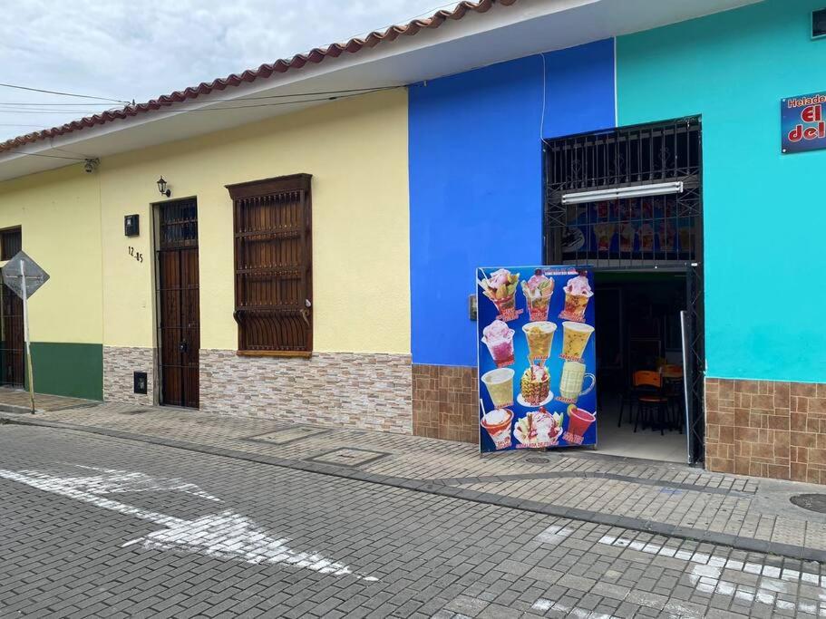 Casa Aparicio