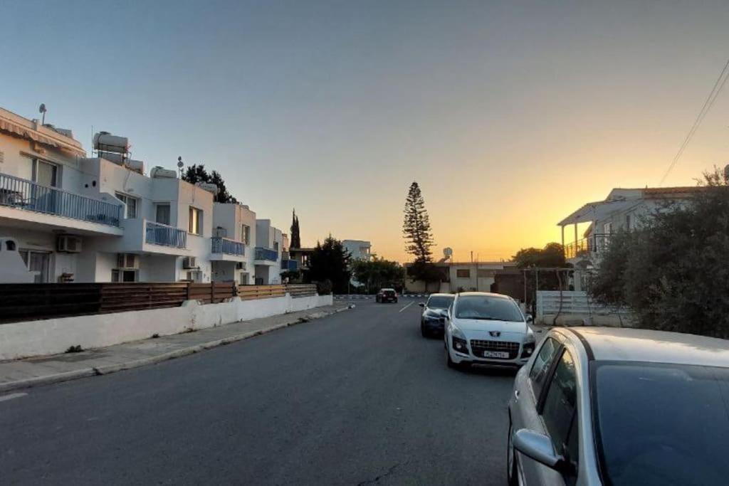 Cozy 1BR Apt with Pool Heart of Paphos