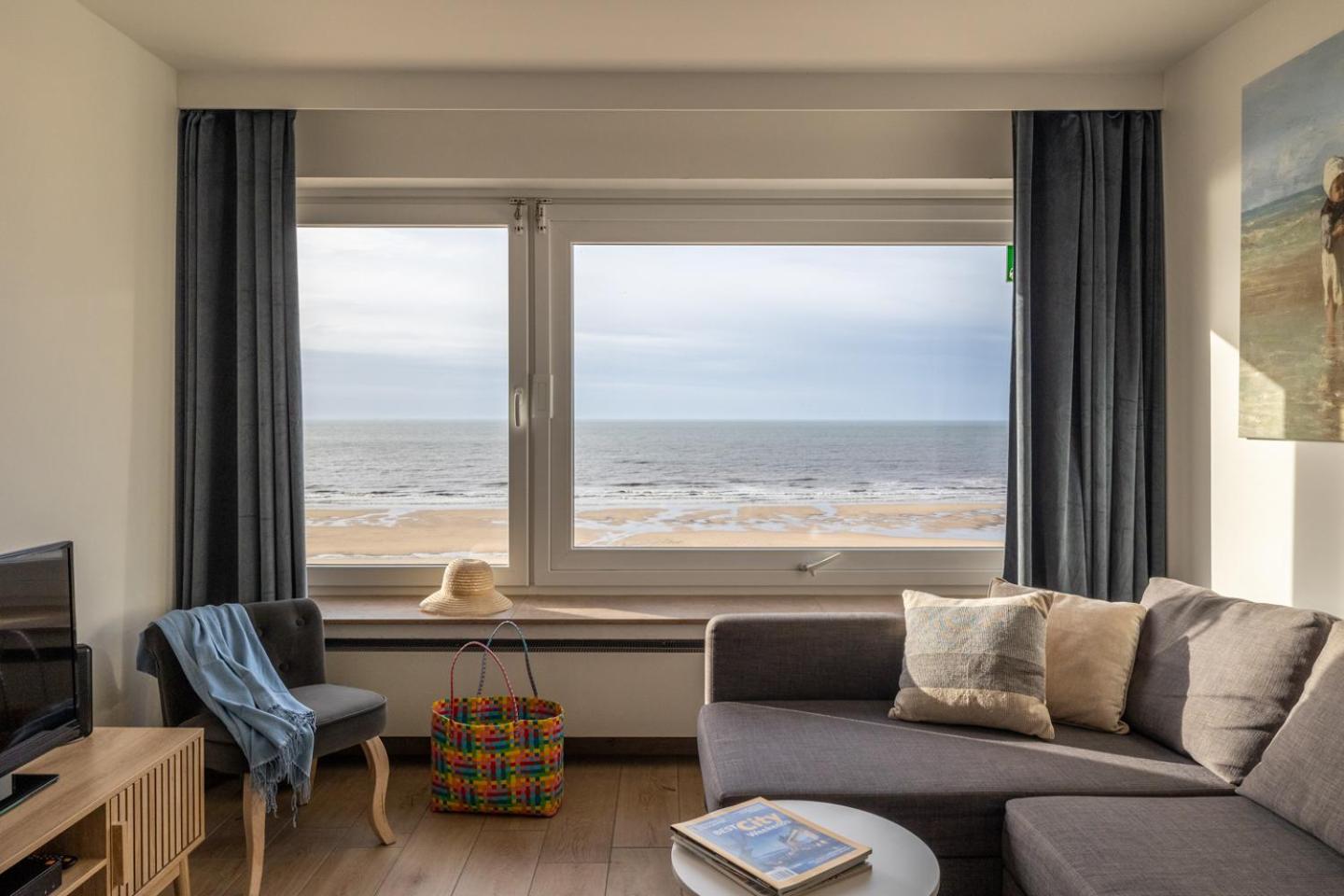 Cosy studio with Amazing Seaview T67
