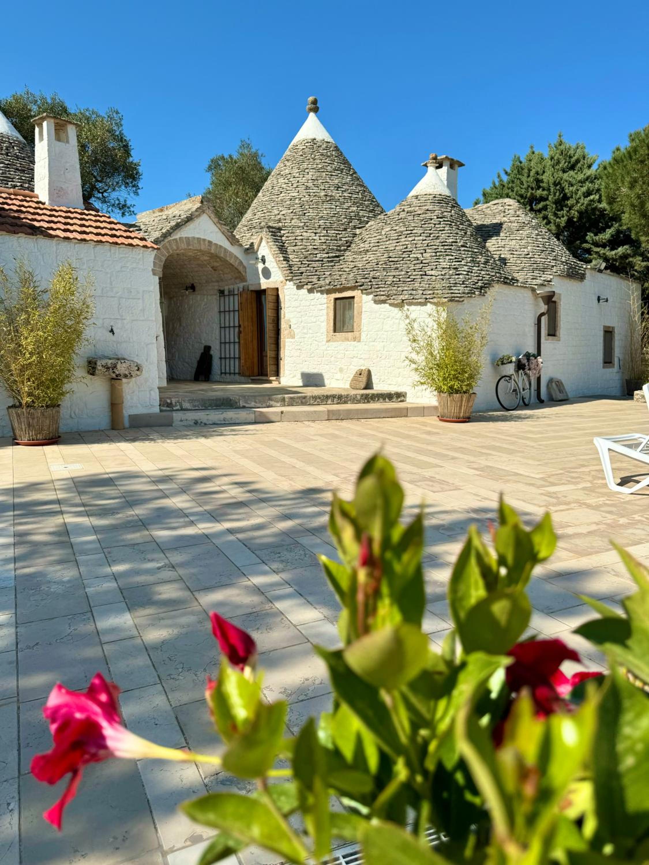 Hotel Trulli Bosco Selva - Image 1