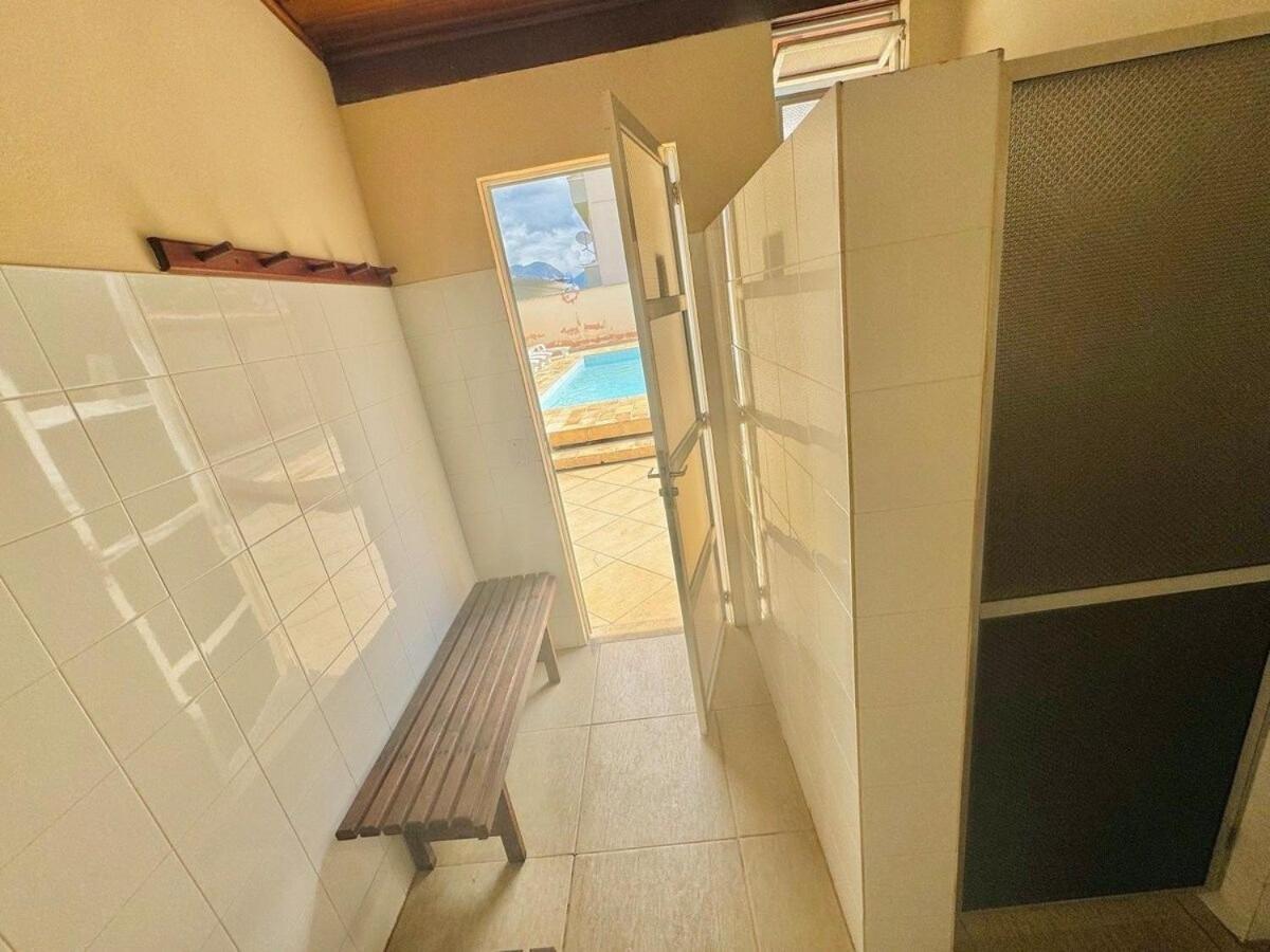 Cobertura com piscina e churrasqueira