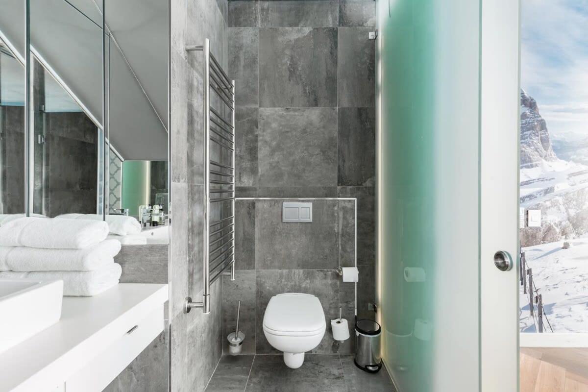 Rooftop Retreat with Tub and BBQ in De Waterkant