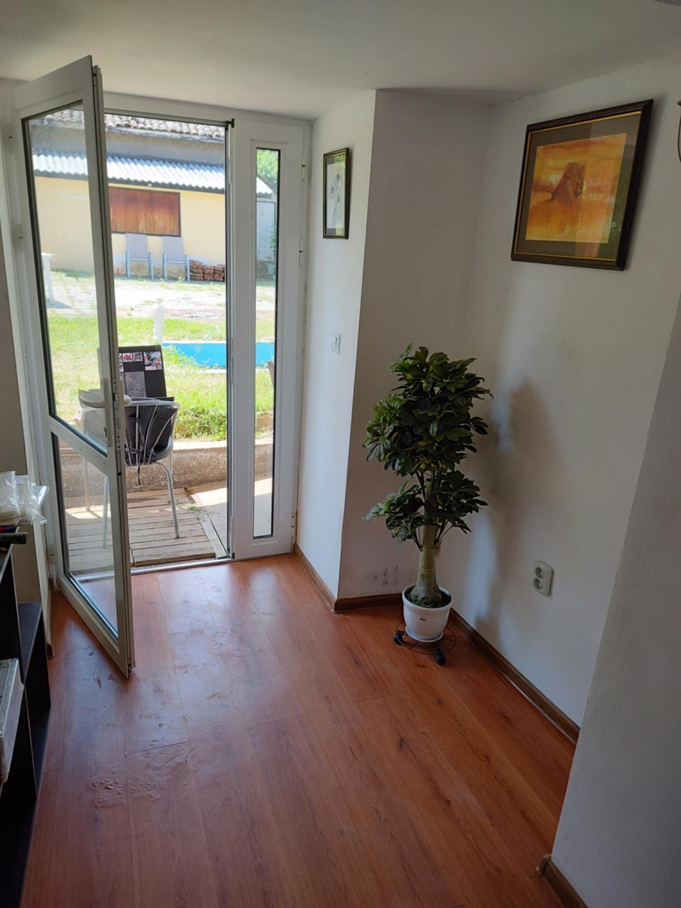 2 Bed Villa - Sleeps 7 - Private Garden - Parking