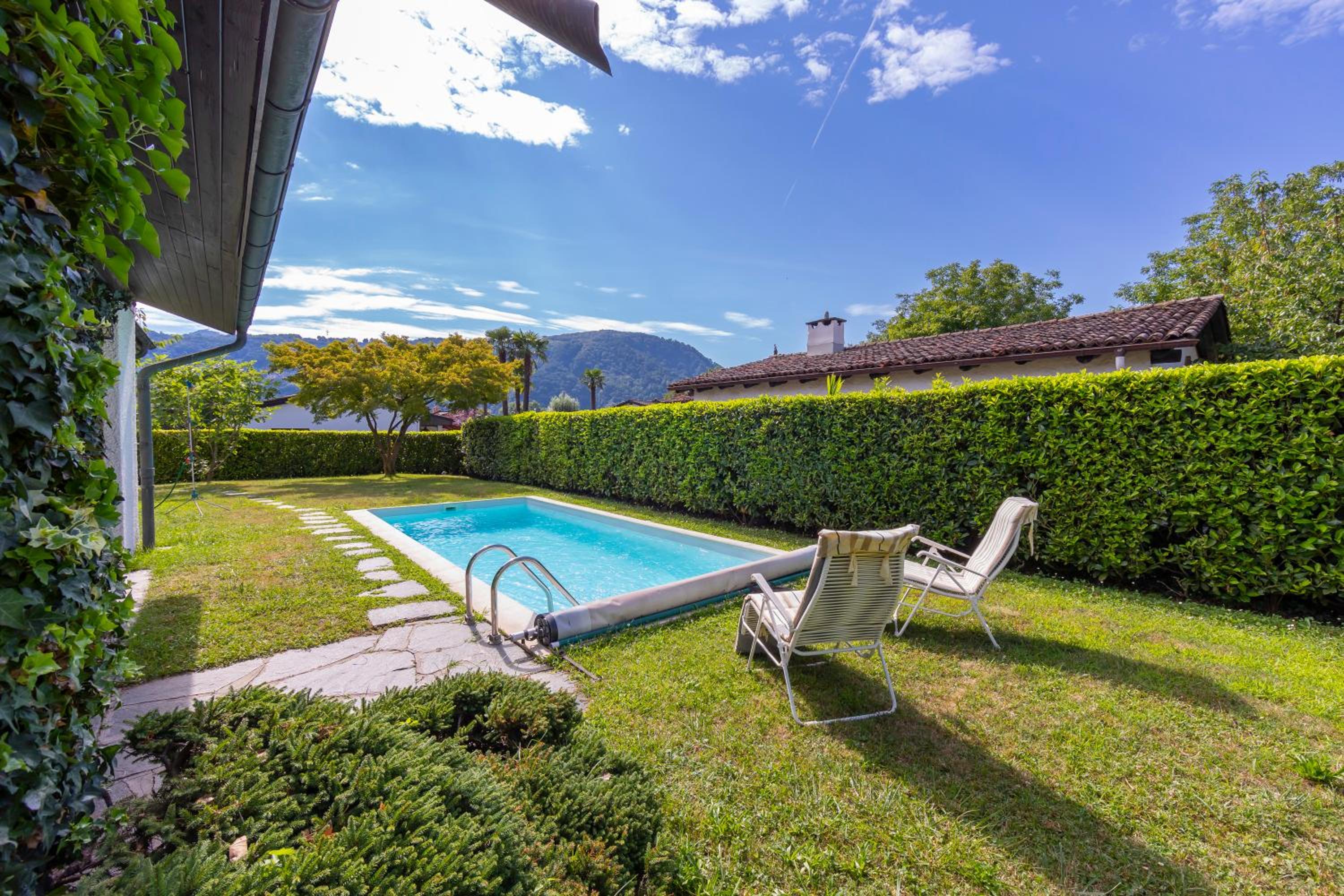 Charming Pool Villa - Happy Rentals