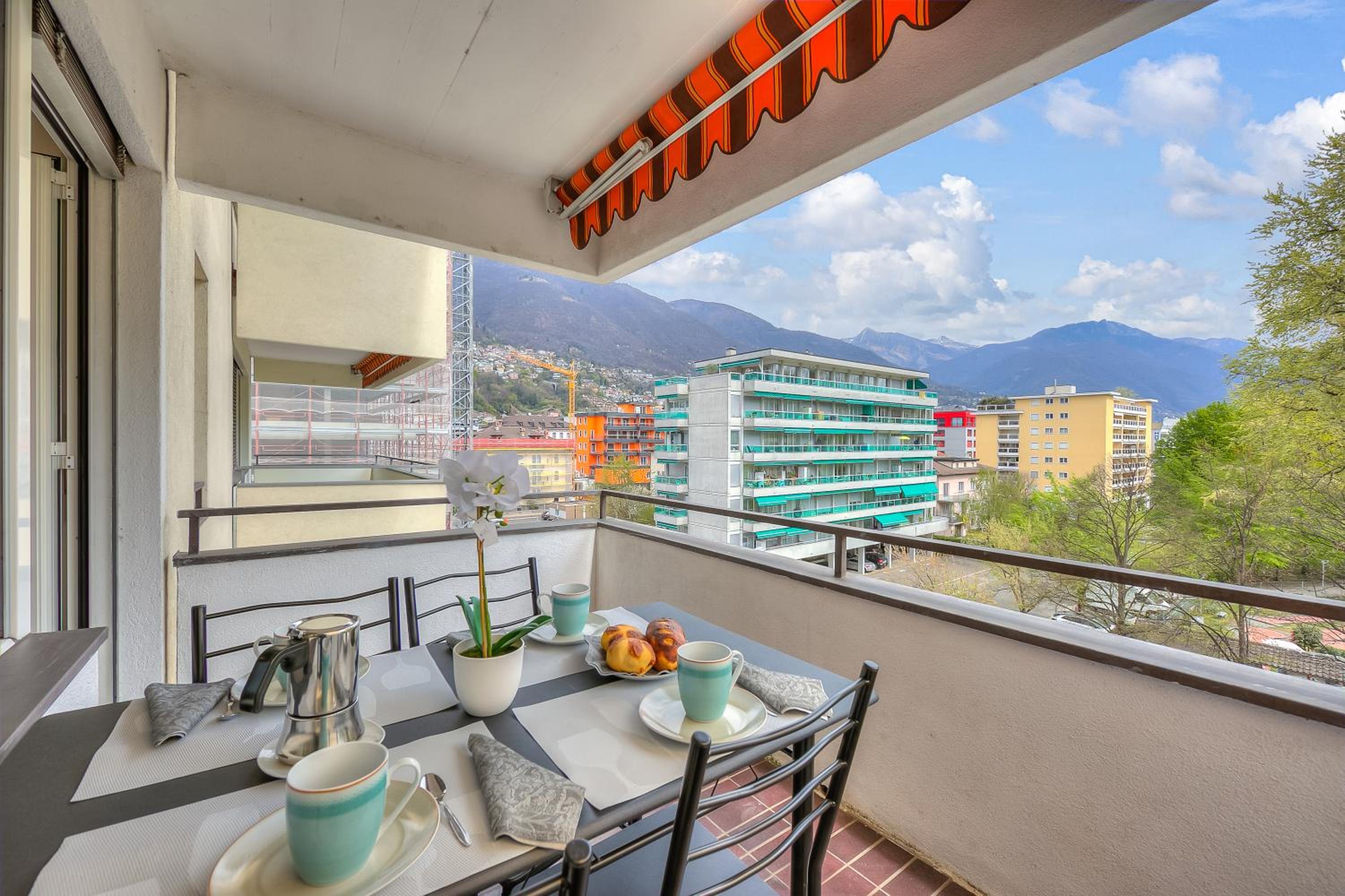 Lido Apartment Locarno with Balcony and Parking - Happy Rentals