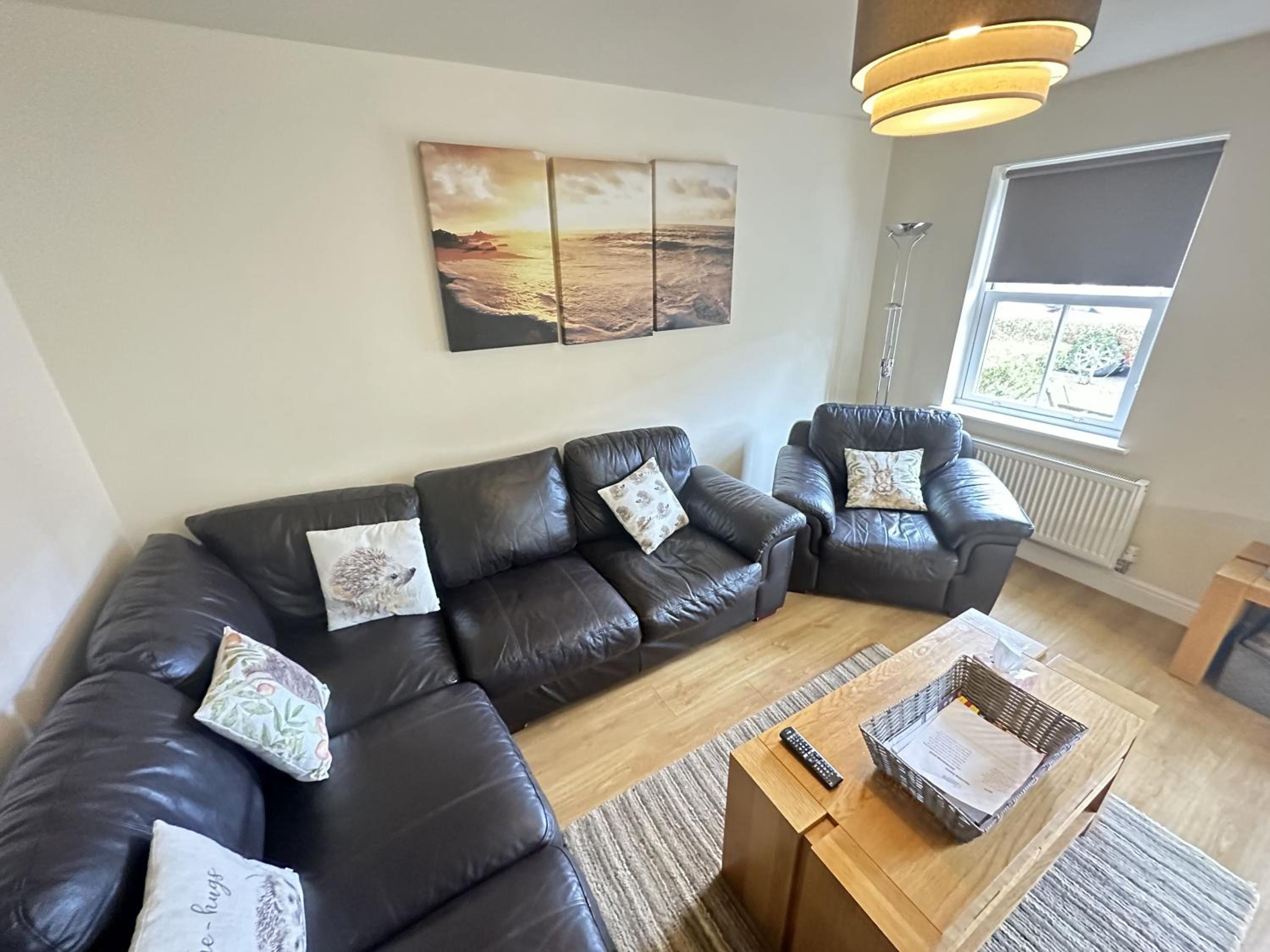 Maris Cottage - Part of the The Bay Filey Holiday Village with pool, gym and direct beach access, pub, restaurant, tennis and meadows walks