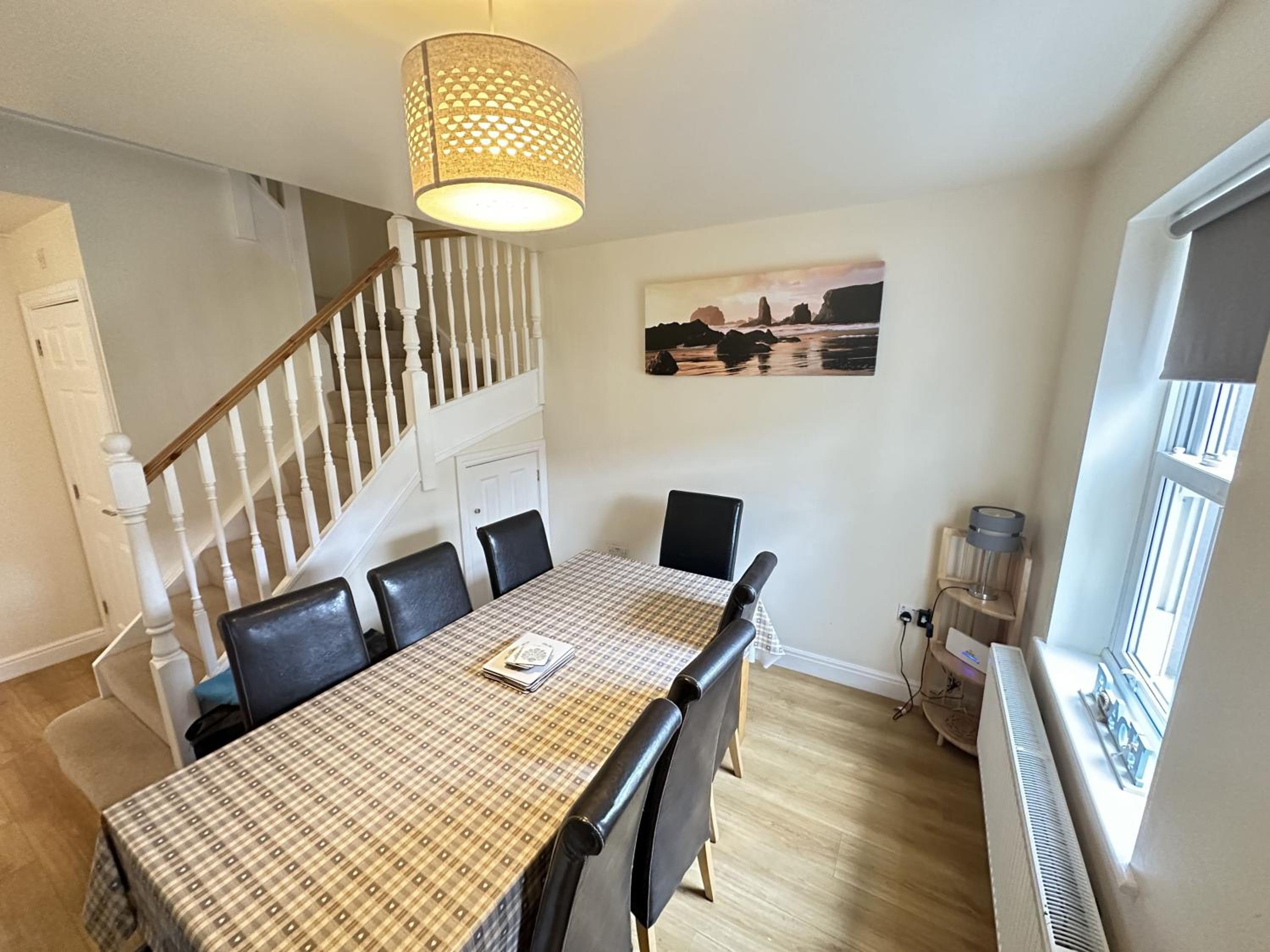 Maris Cottage - Part of the The Bay Filey Holiday Village with pool, gym and direct beach access, pub, restaurant, tennis and meadows walks