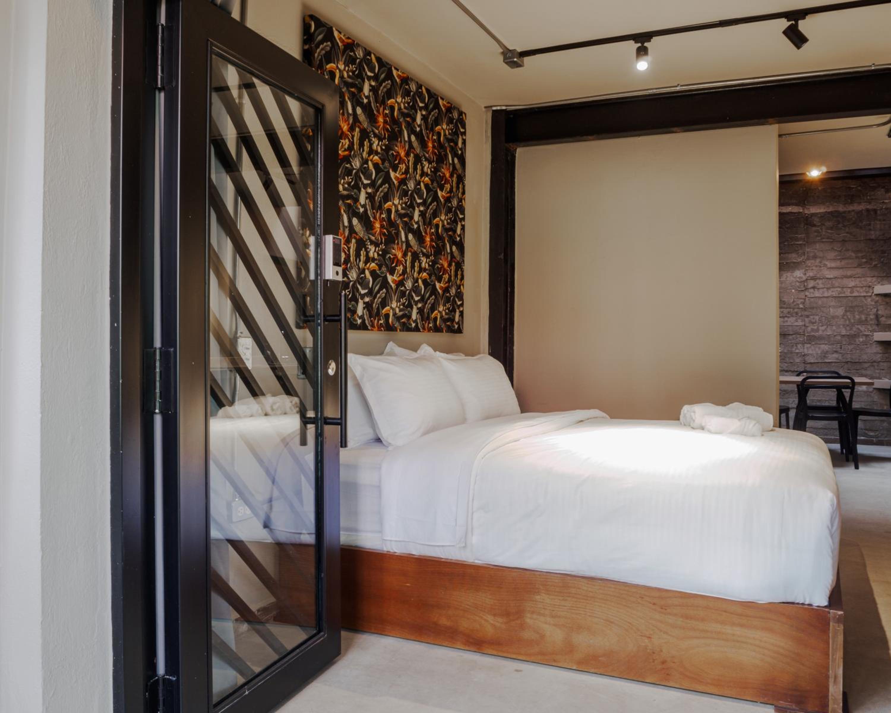 Suite Street Manila