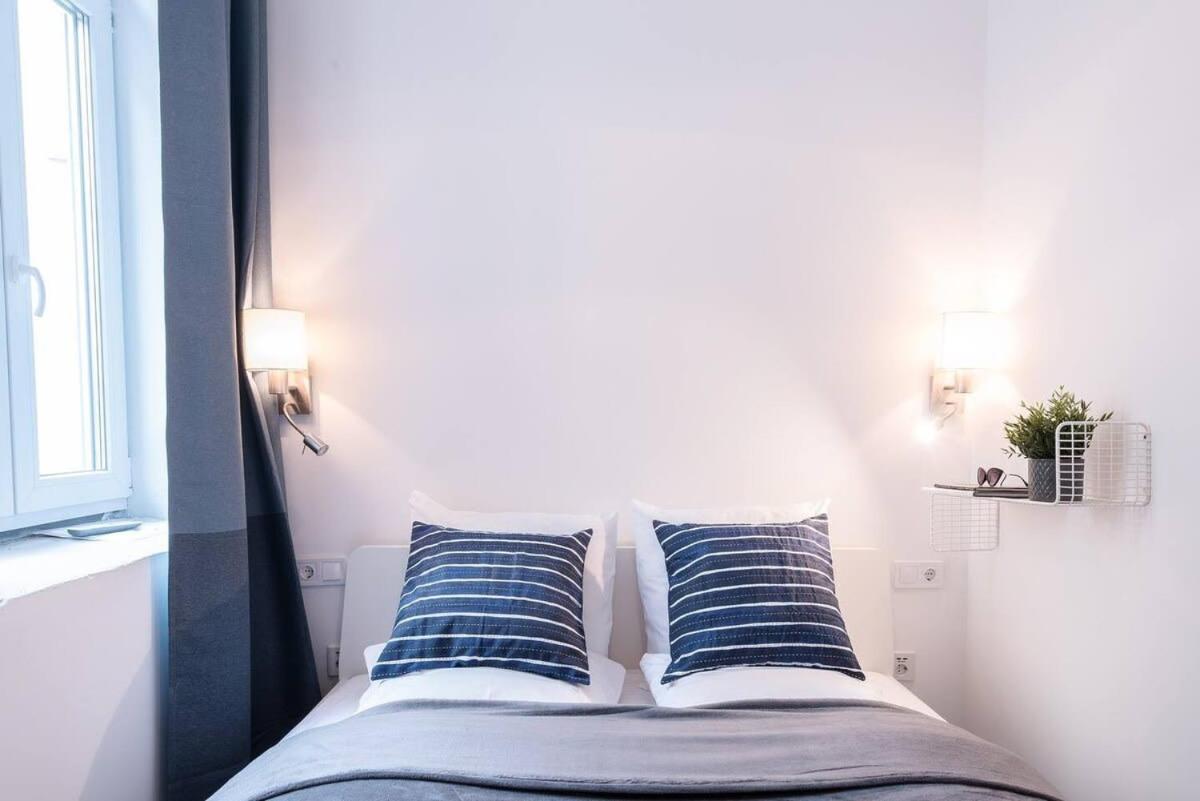 Central brand new and modern apartment