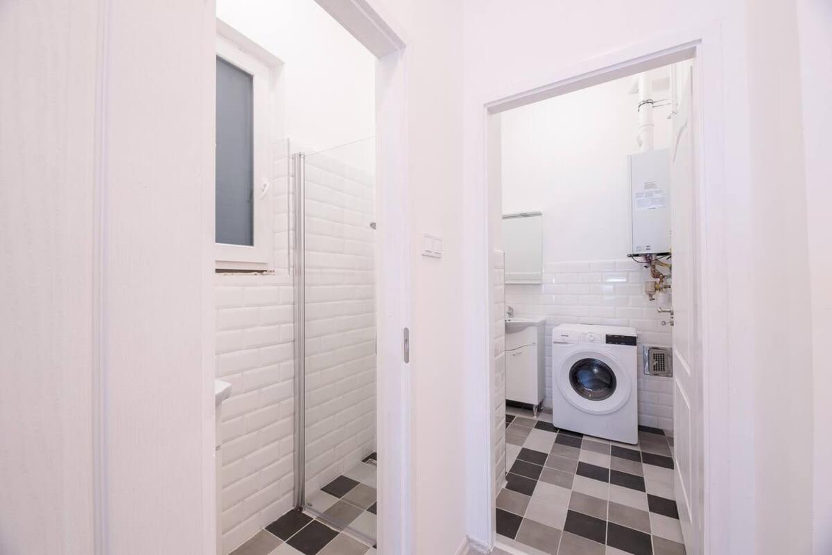Central brand new and modern apartment