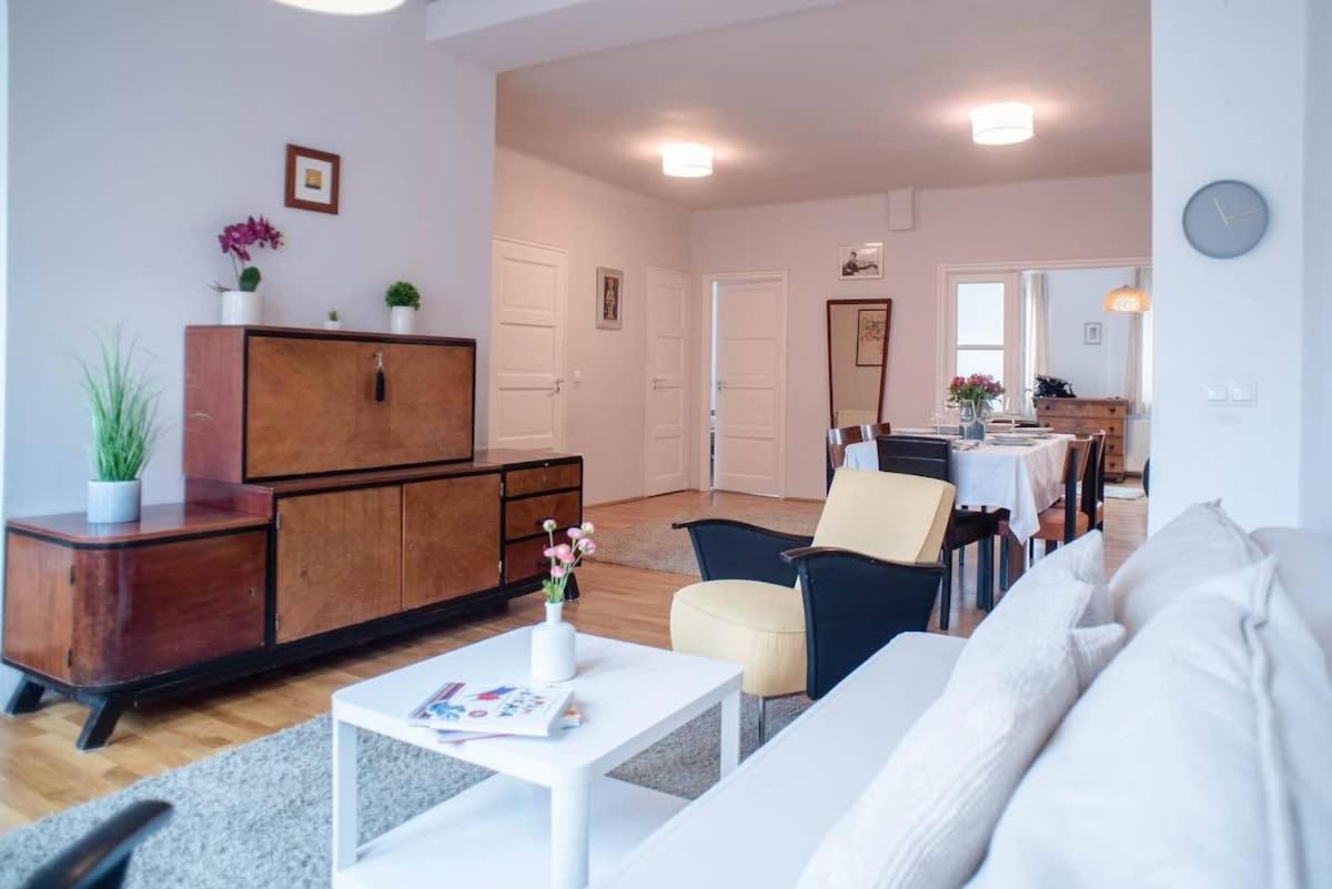 Stylish and comfy apartment for 6 guests view 5