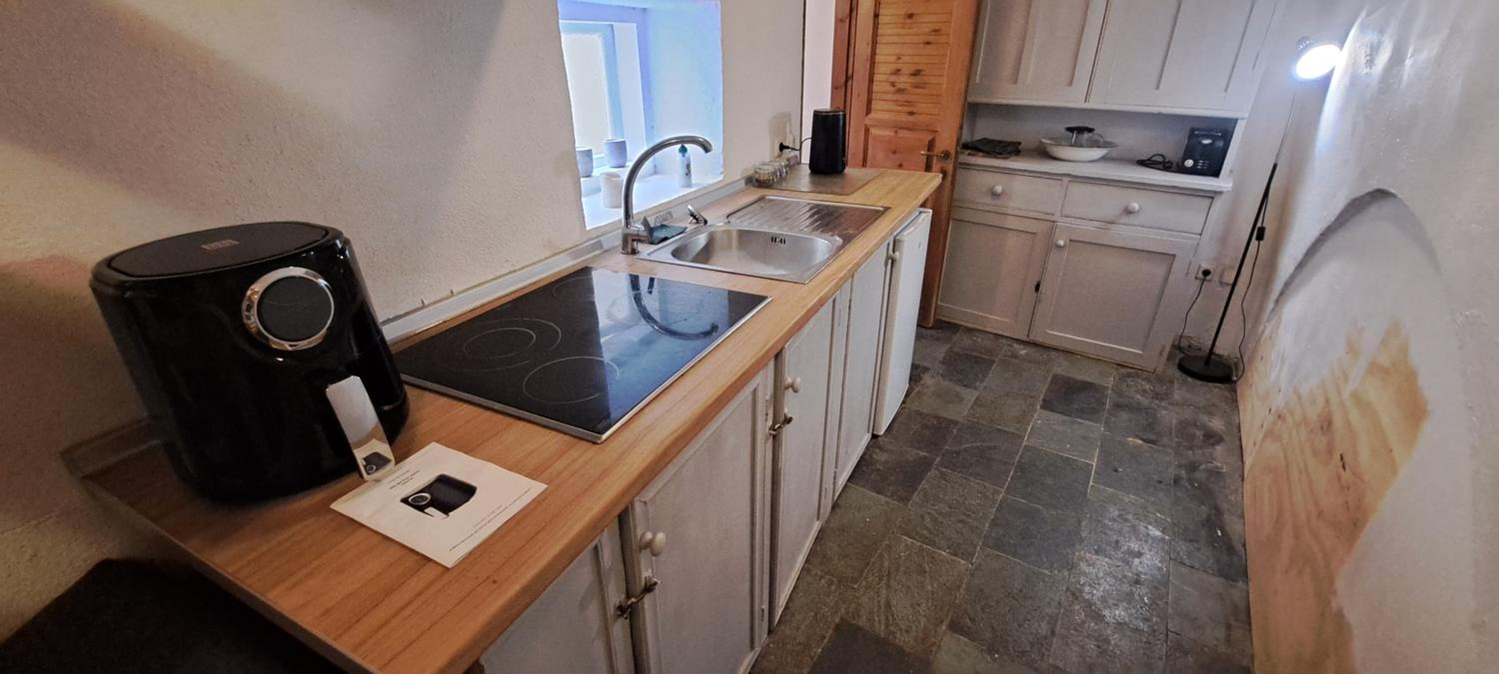 The Retreat in the heart of Old Town Rhodes