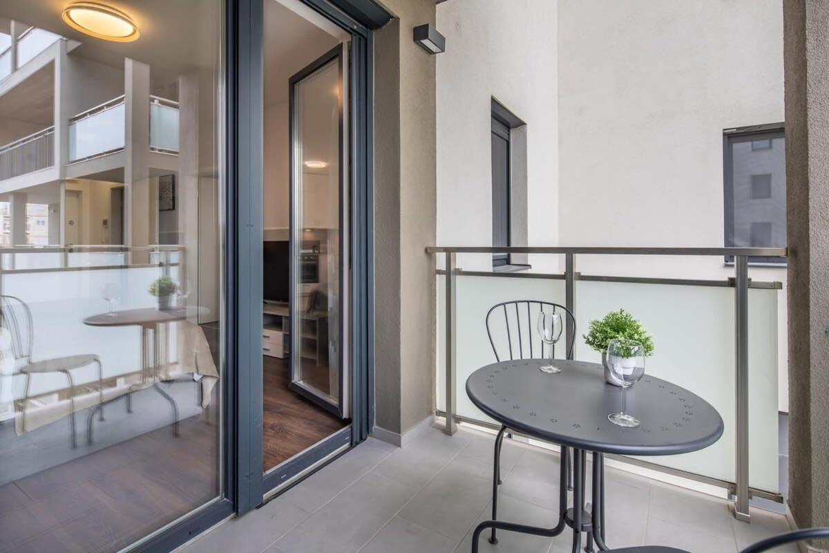 Central - NEW - Cozy Stay view 3