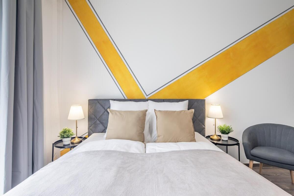 Modern Comfy Stay next to the River view 2