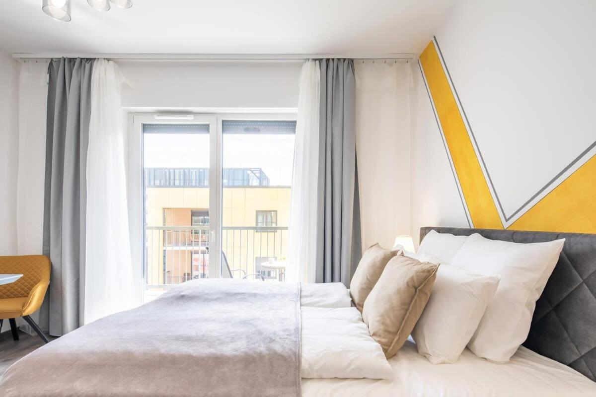 Modern Comfy Stay next to the River view 4